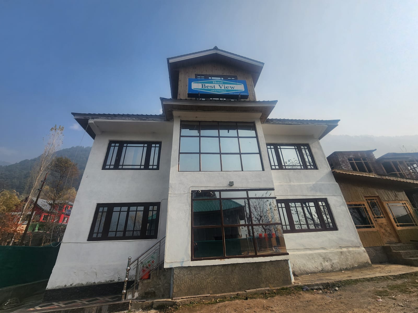 Hotel Best view 𝗕𝗢𝗢𝗞 Pahalgam Hotel