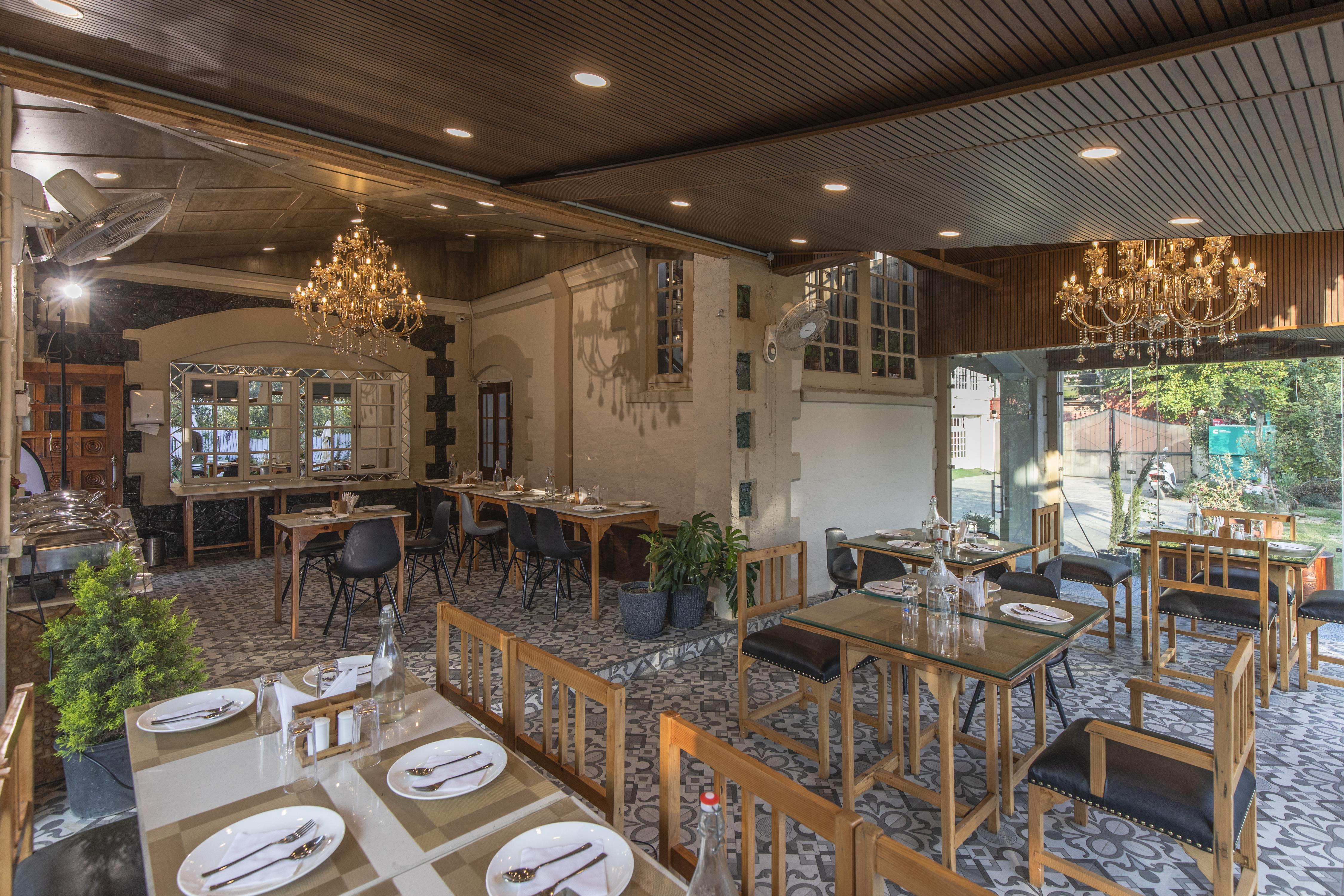 Heritage Lounge