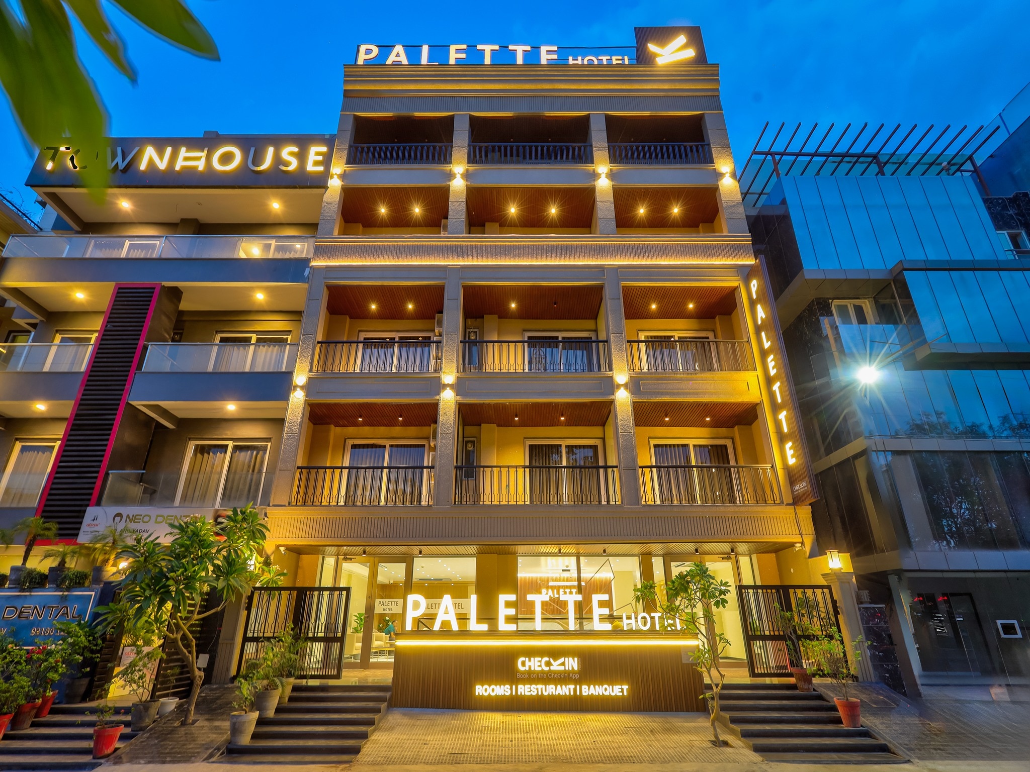 PALETTE Hotel & Convention Centre, Millennium City, Gurugram Restaurant