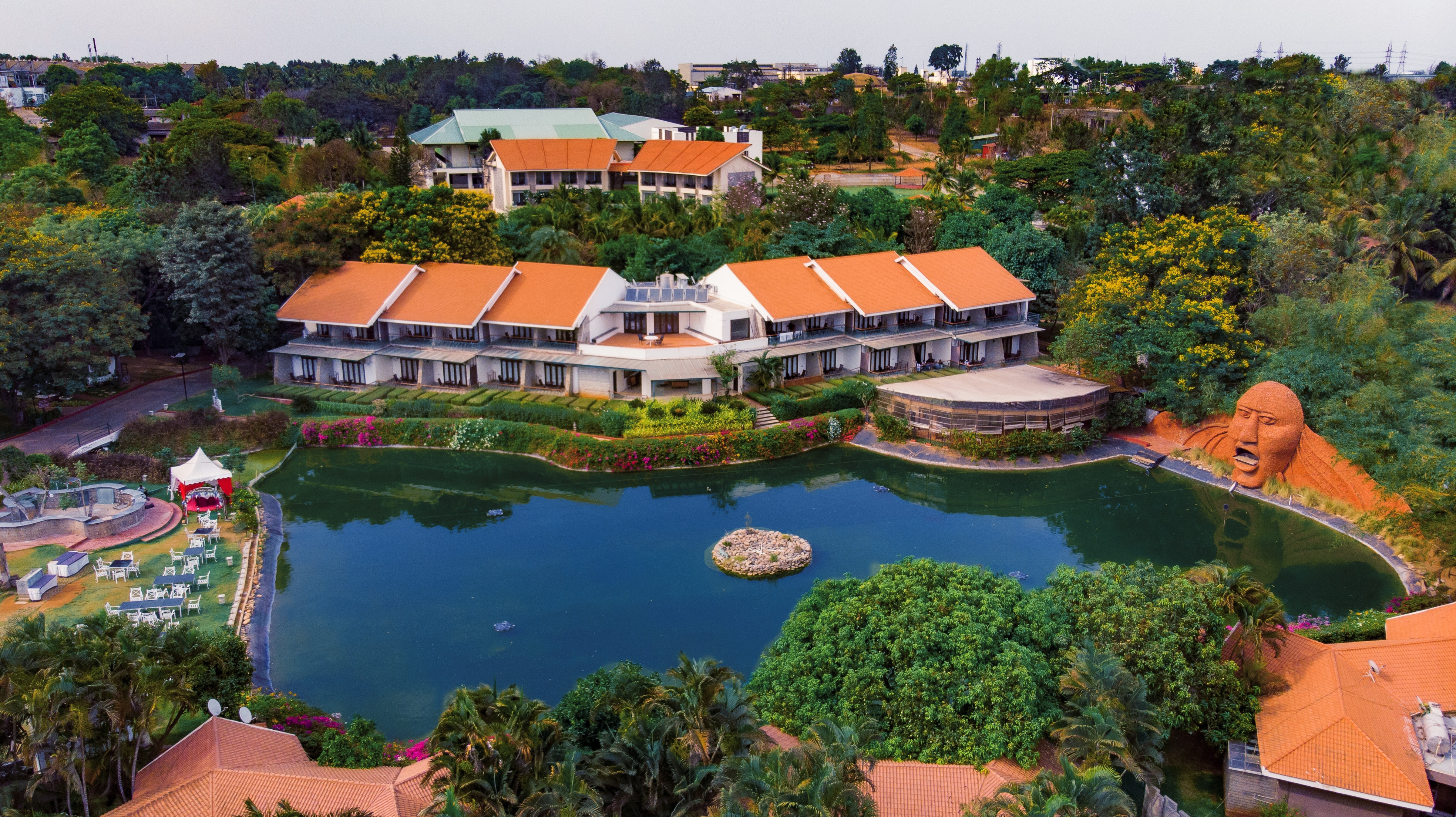 Silent Shores Resort & Spa - Tap to explore photos