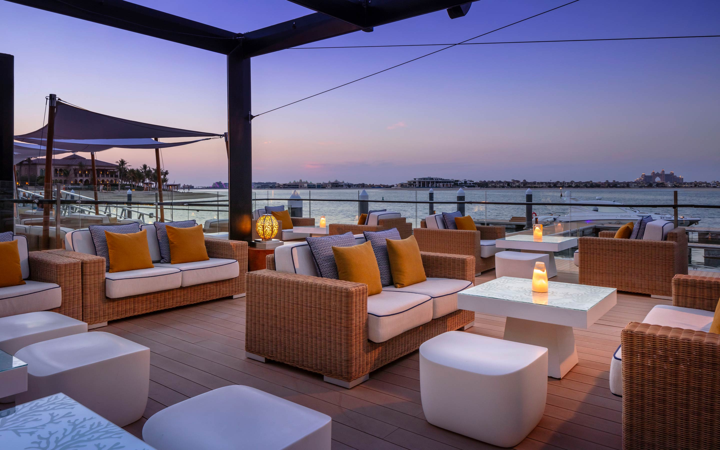 101 Dining, Lounge & Bar