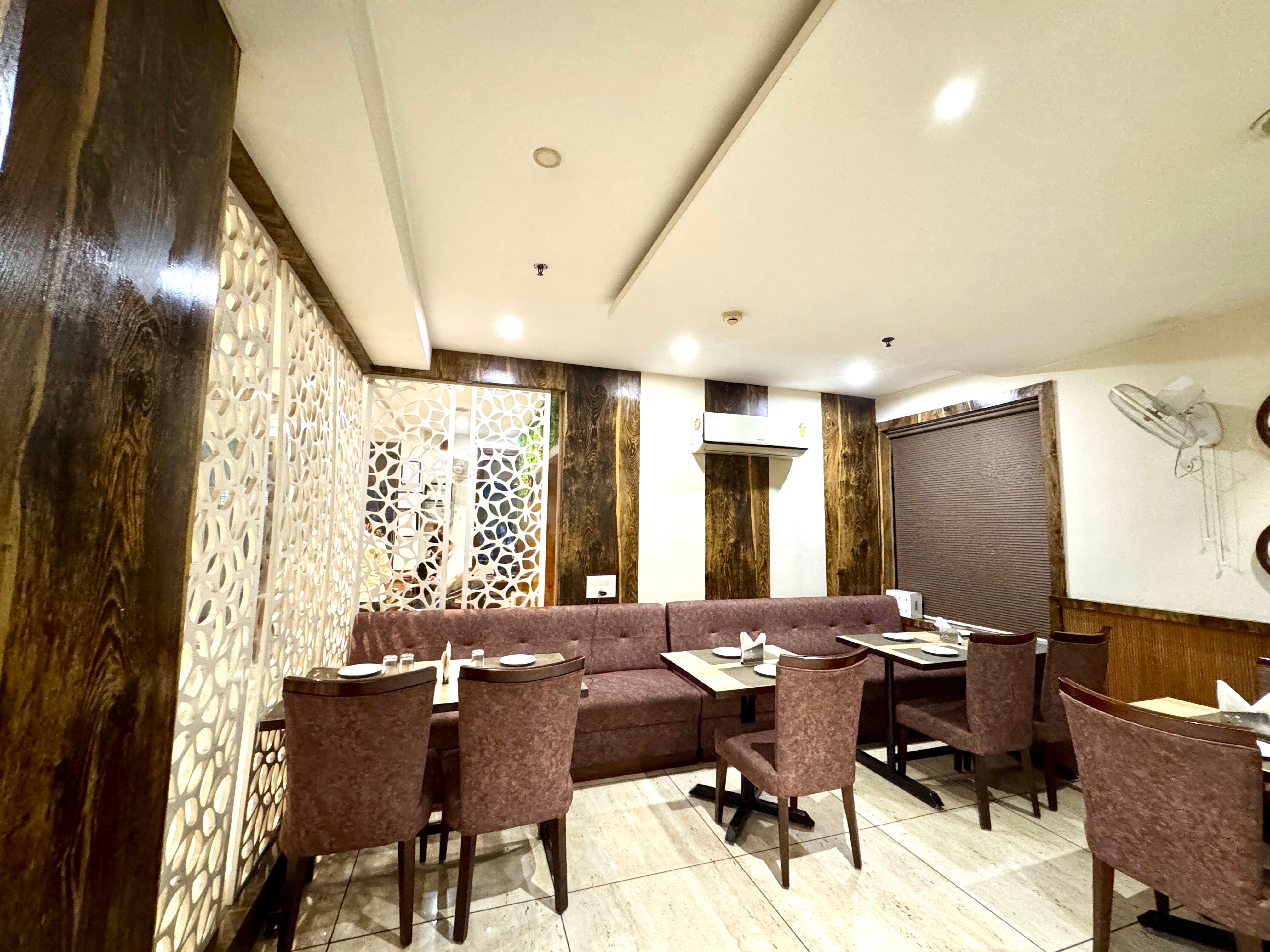 Bahl Regency Restaurant
