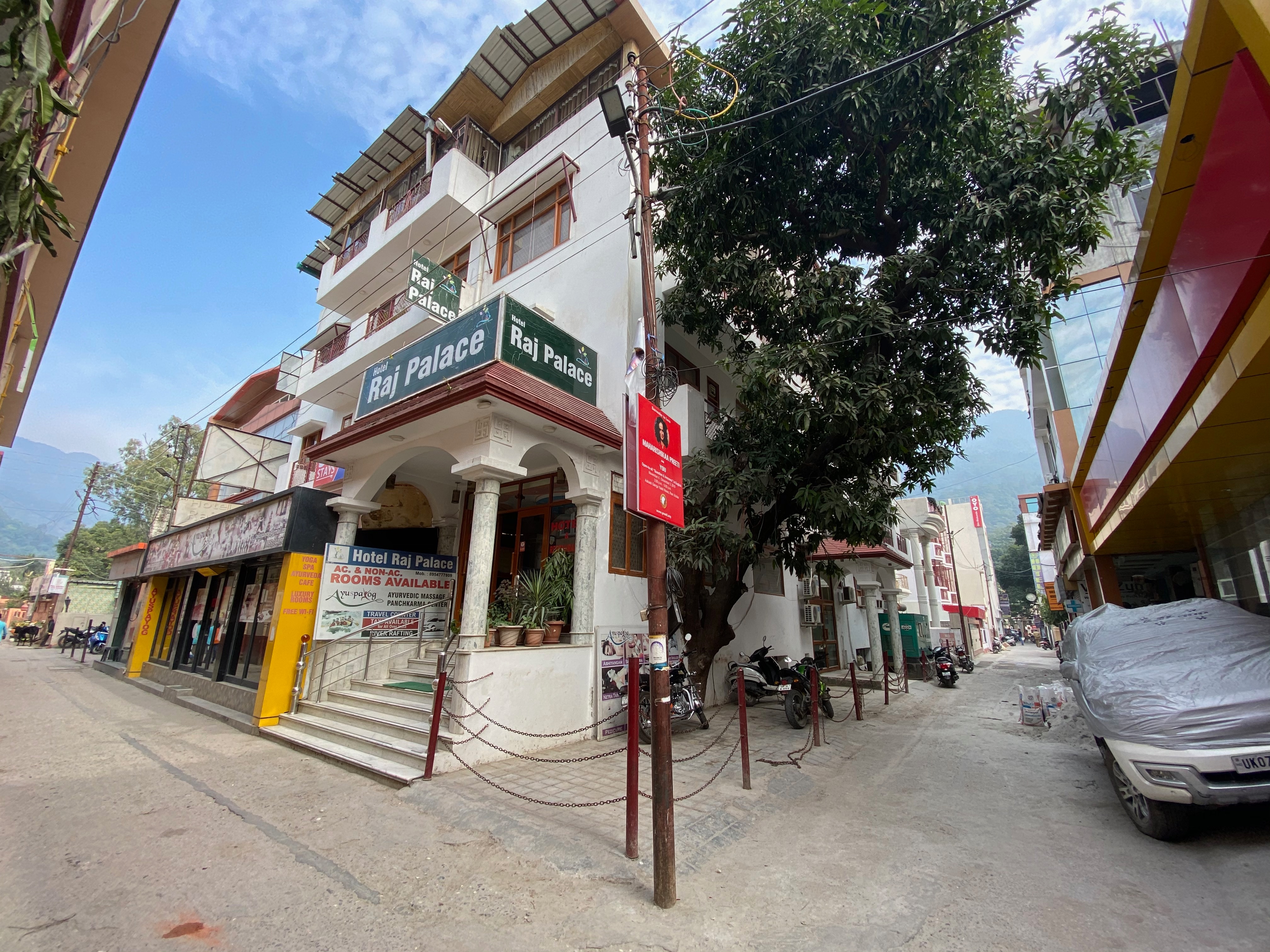 Hotel Raj Palace 𝗕𝗢𝗢𝗞 Rishikesh Hotel