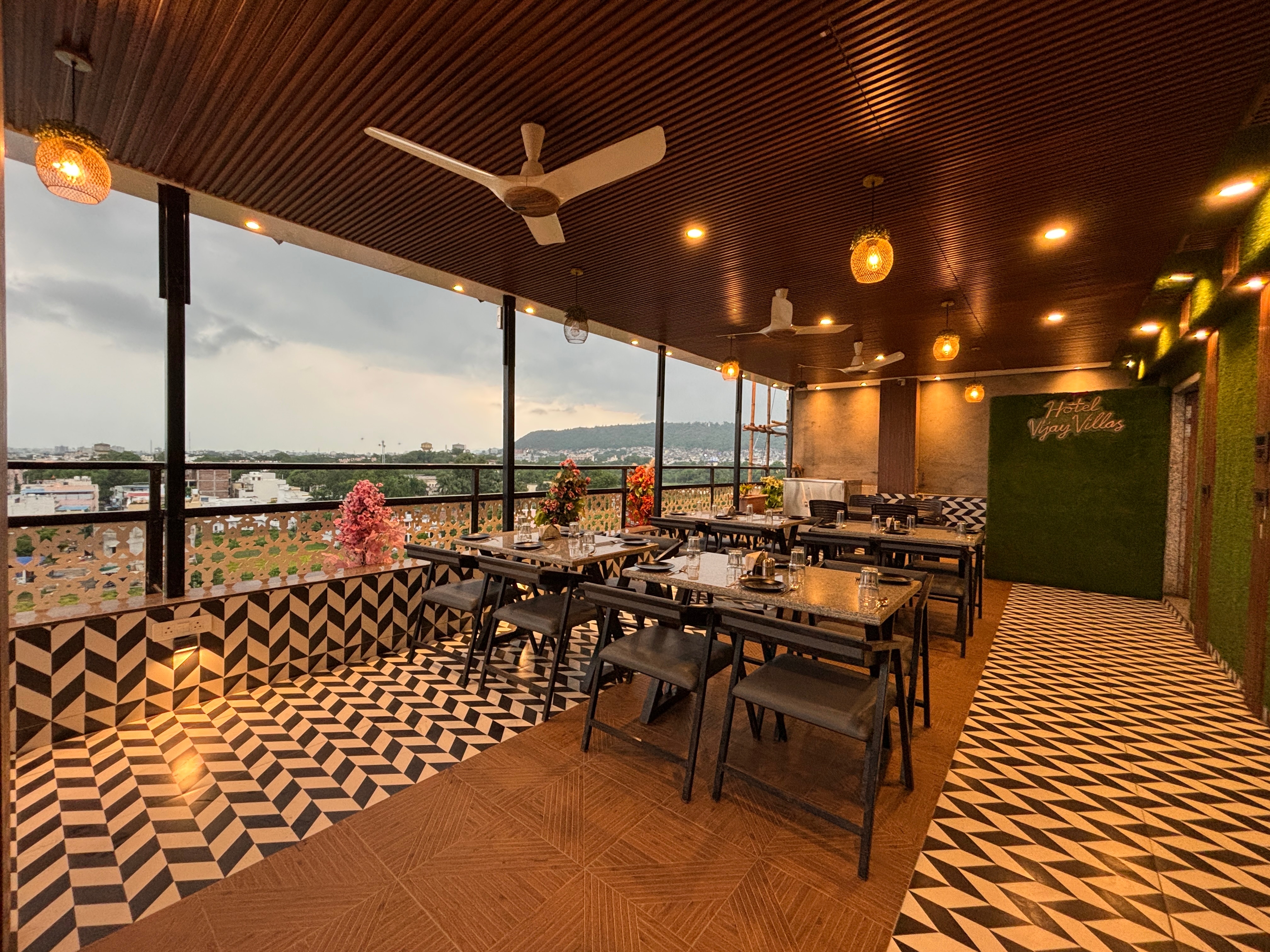 Sunset View Restaurant
