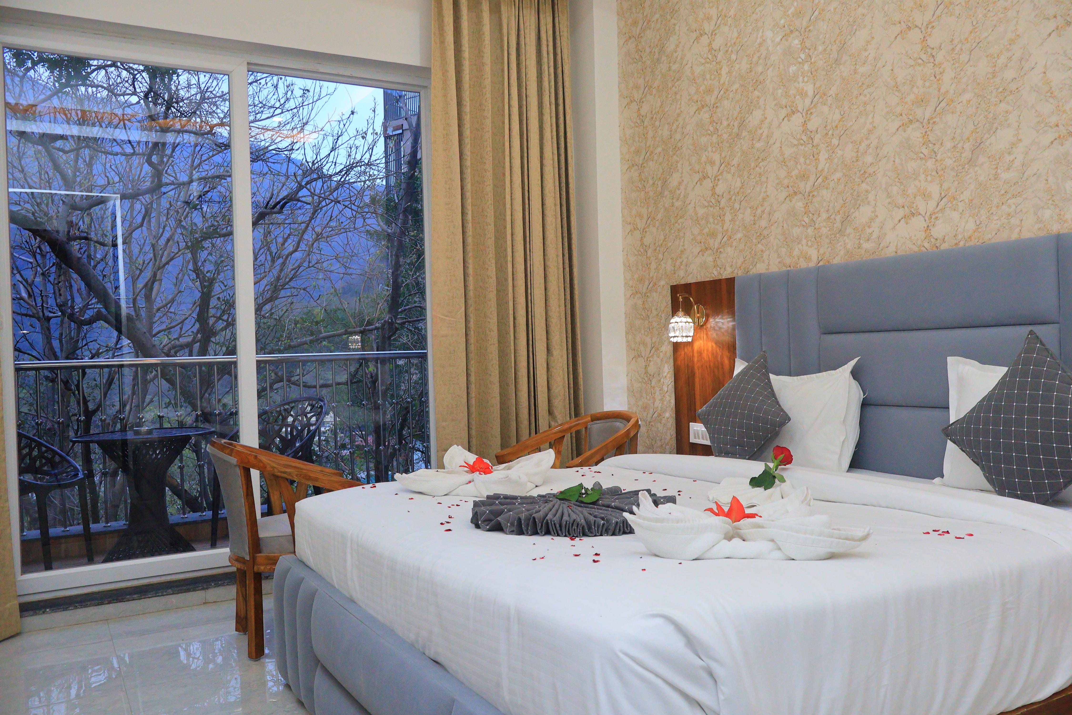 LA VISTA RESIDENCY 𝗕𝗢𝗢𝗞 Rishikesh Hotel