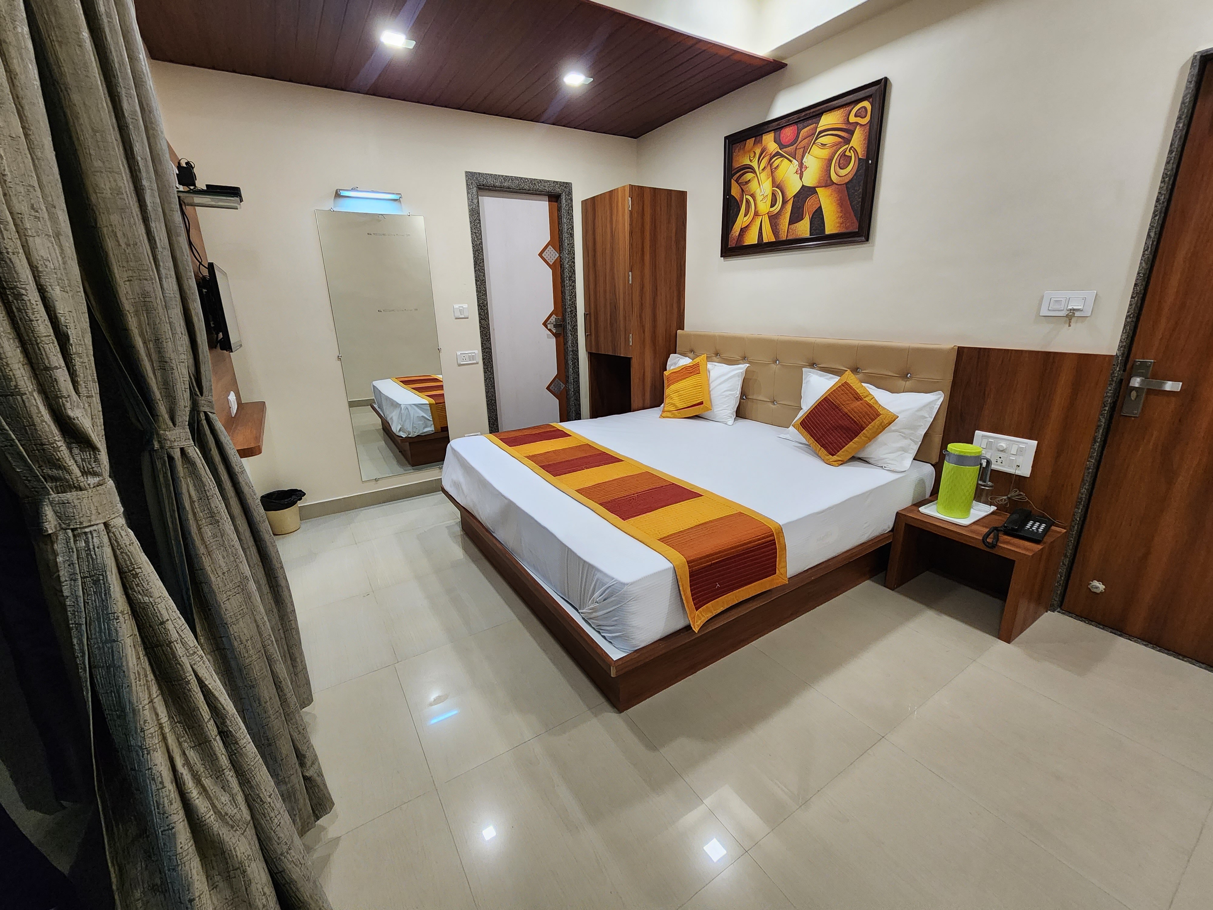 Simran Home Stay (Only Family & Couples) Homestay Mount Abu - Reviews ...