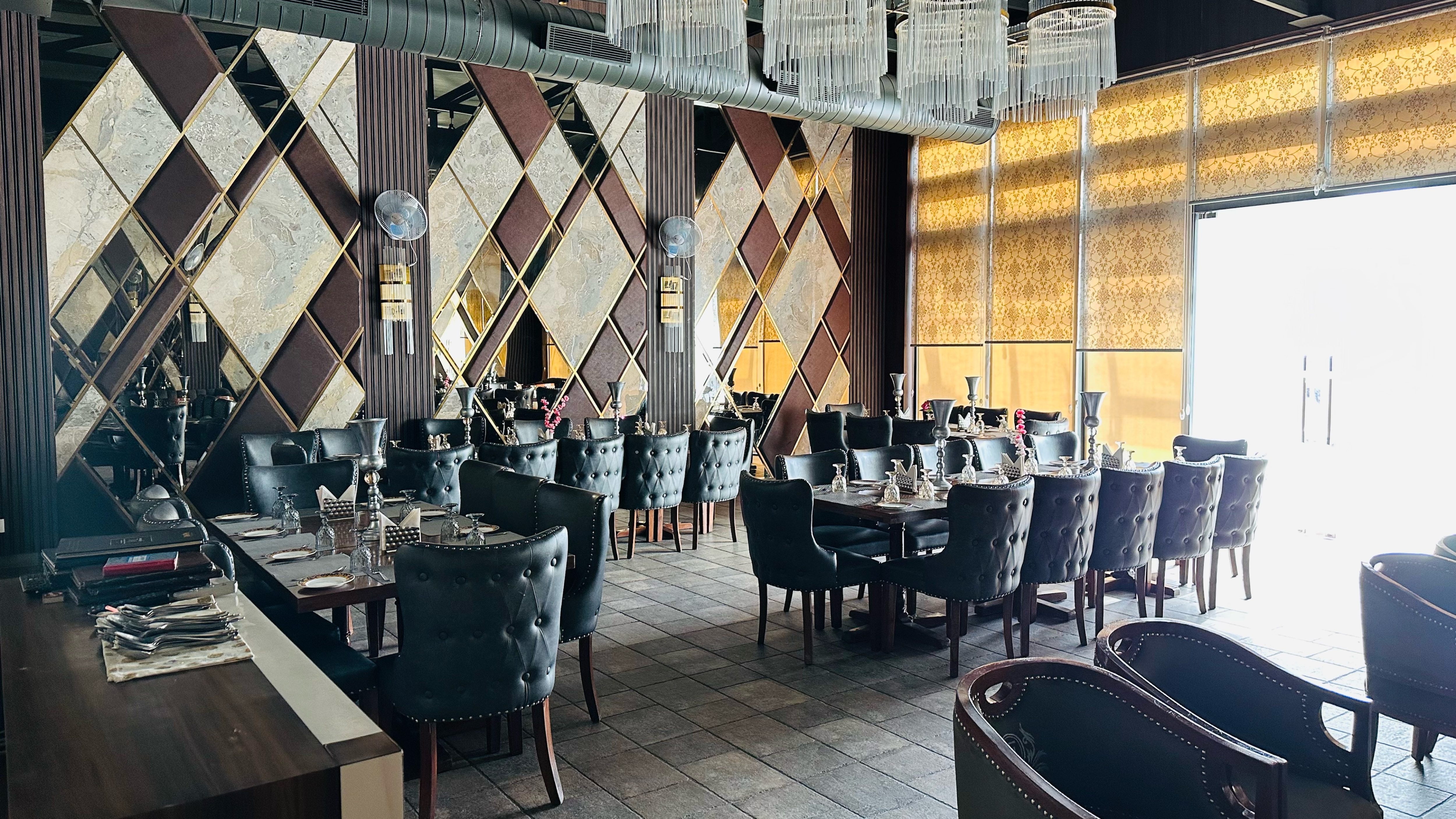 Taj restaurant