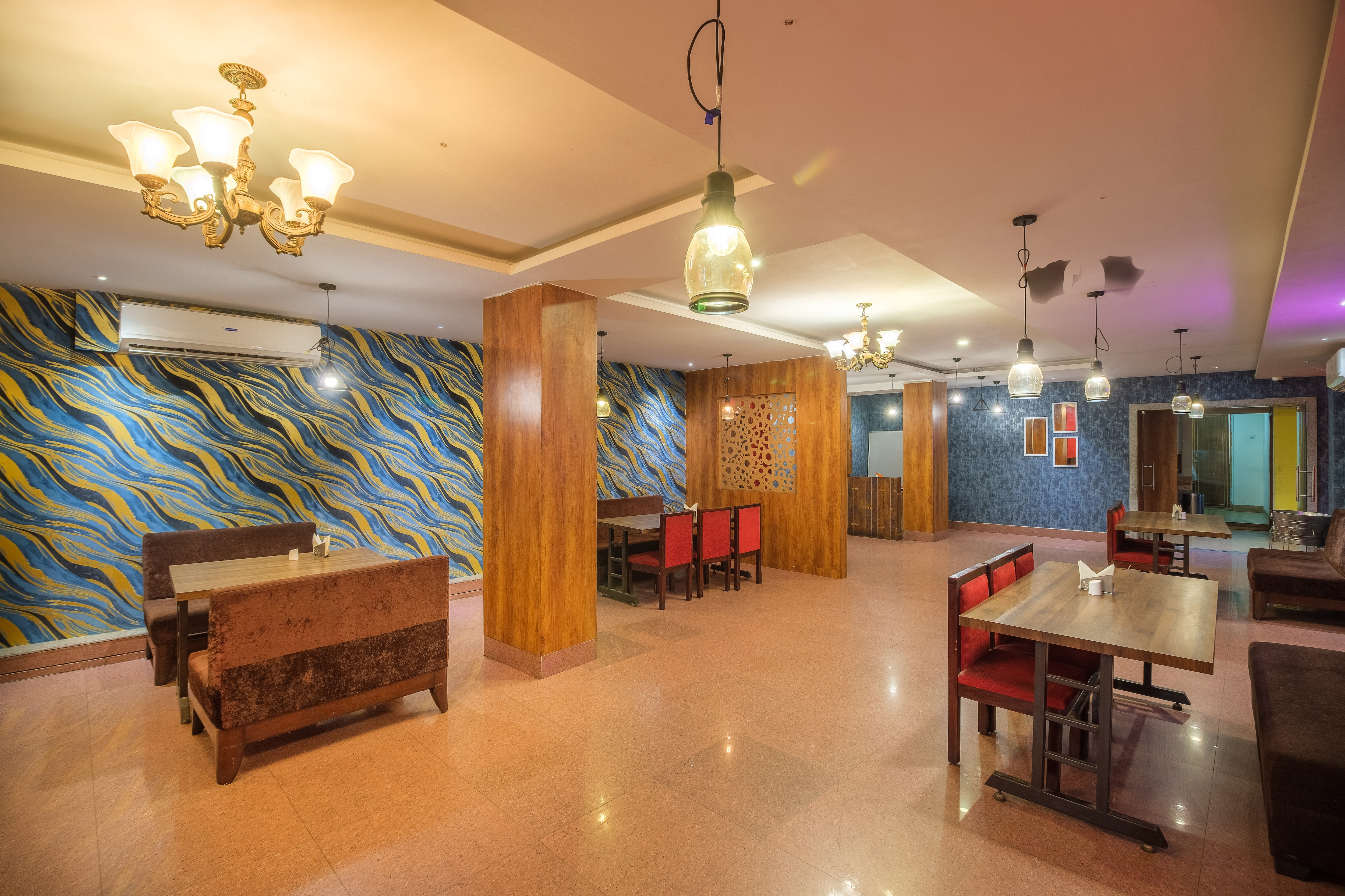 PARNIL CAFE & RESTAURANT