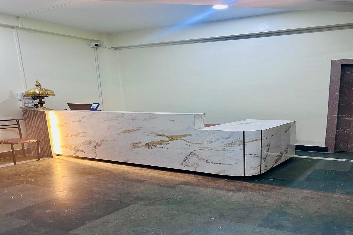 Hotel JM suites Prashanti 𝗕𝗢𝗢𝗞 Sarupeta Hotel