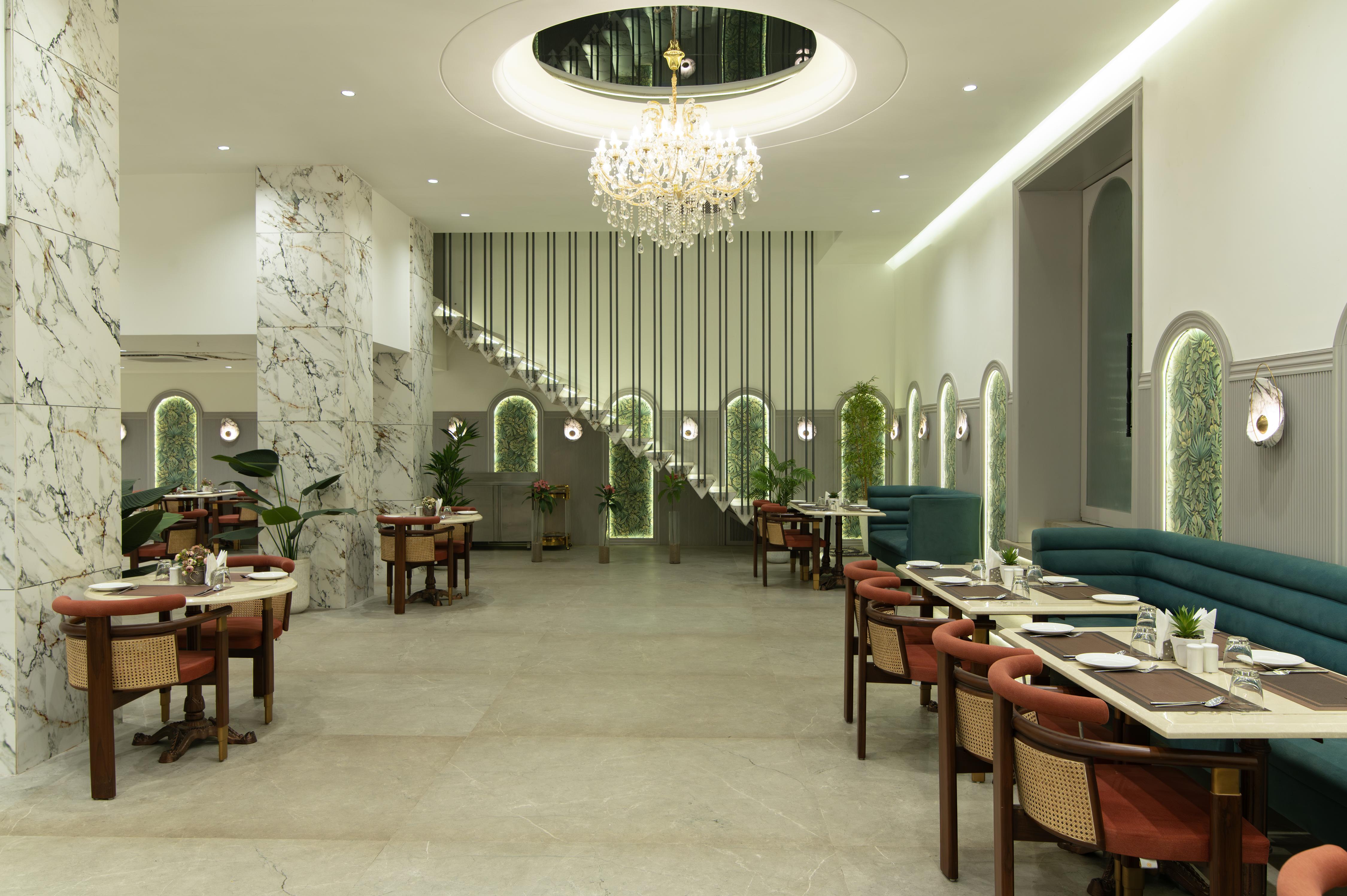 MOMENTT RESTAURANT