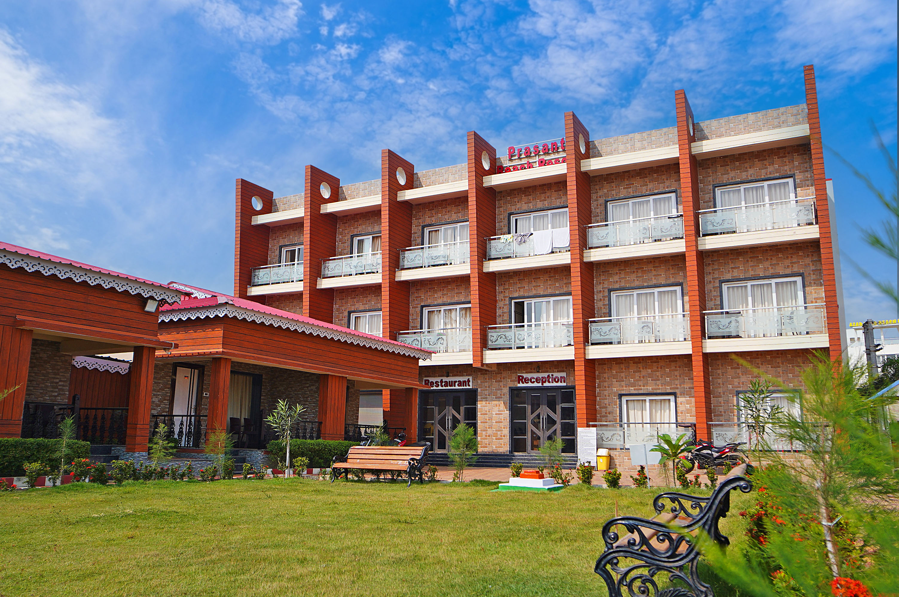 Prasant Beach Resort