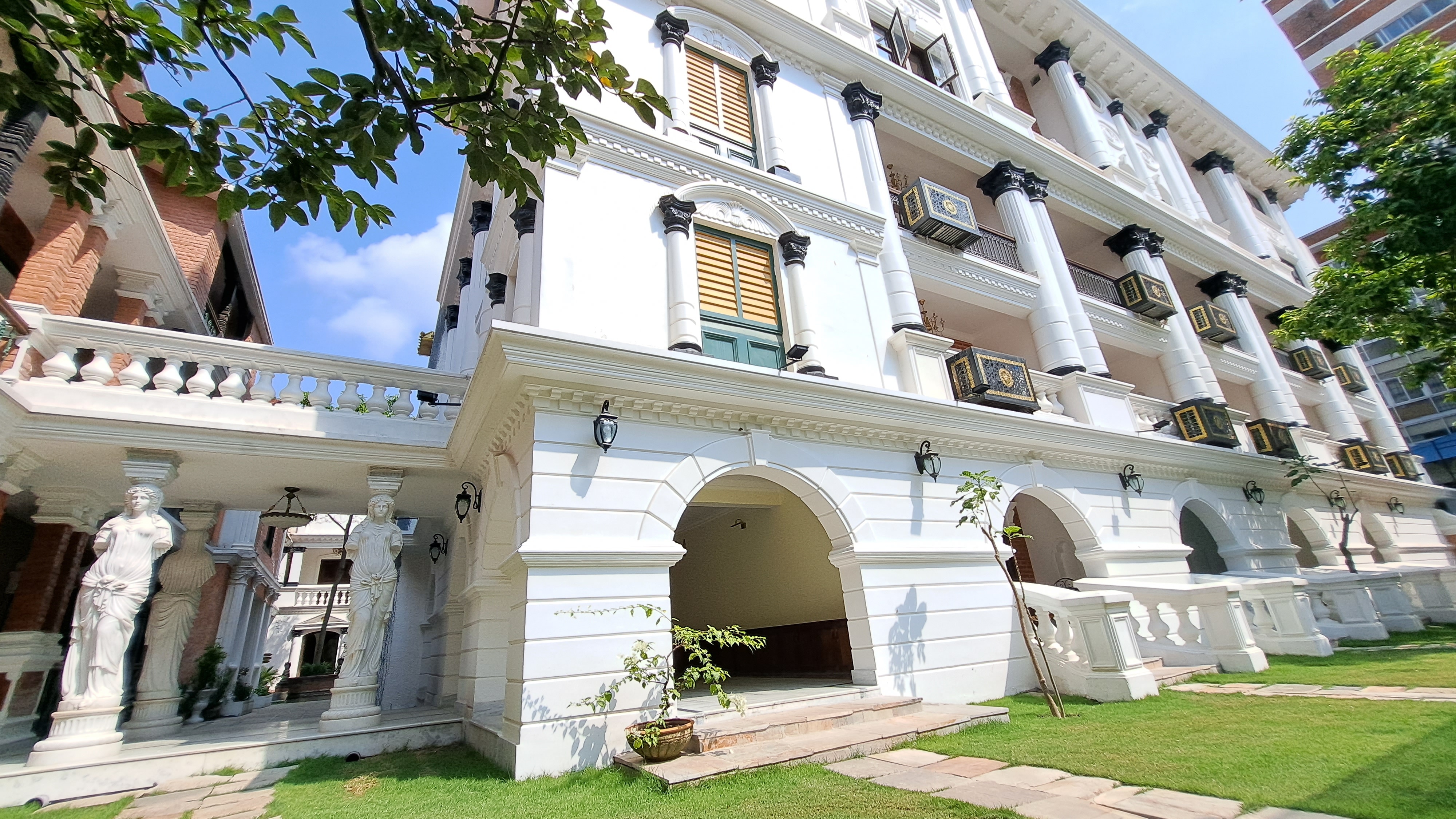 Baber Mahal Vilas - The Heritage Hotel 𝗕𝗢𝗢𝗞 Kathmandu Hotel 𝘄𝗶𝘁𝗵 𝗙𝗥𝗘𝗘 ...