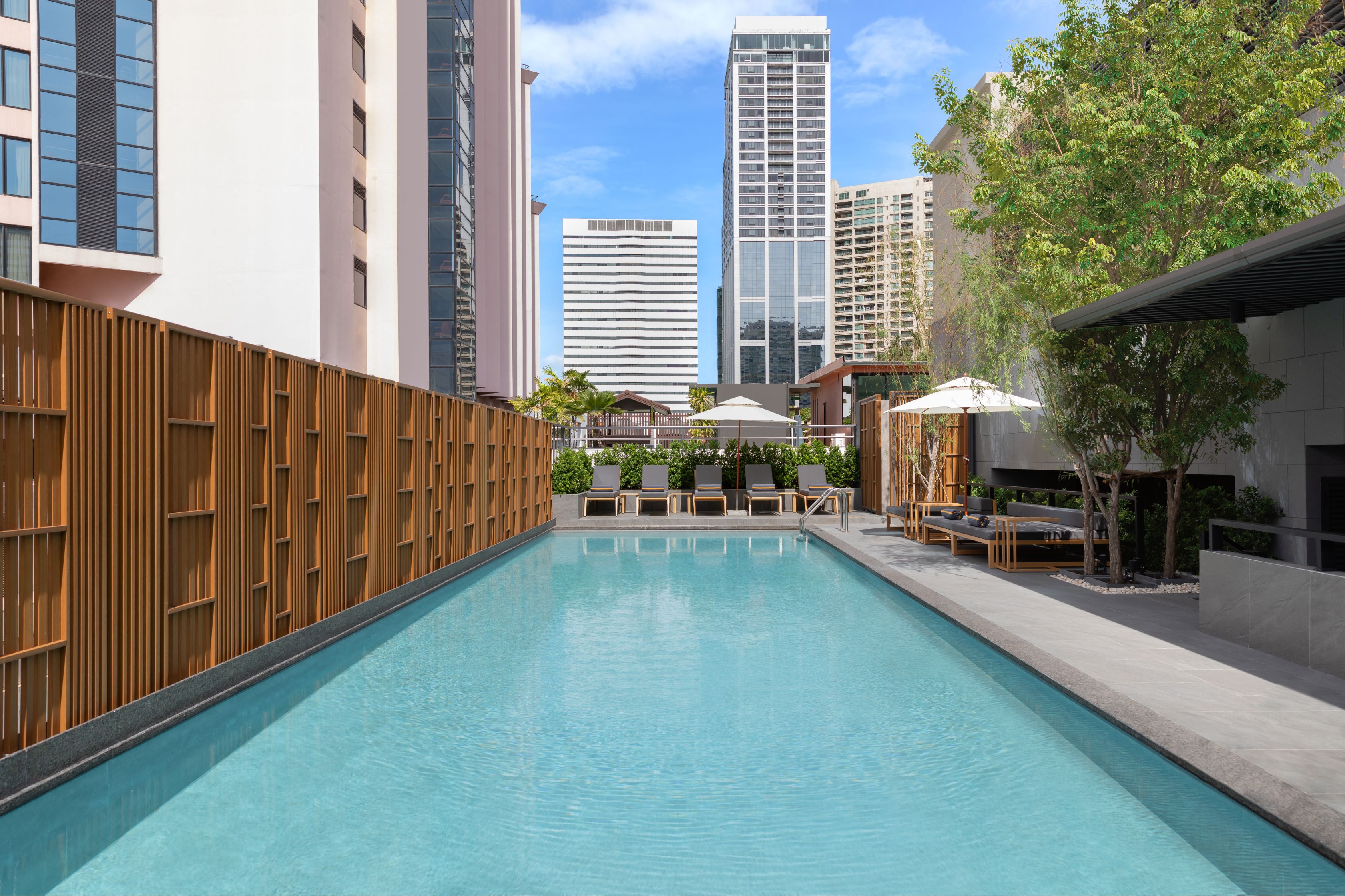 Cool !t Pool Bar