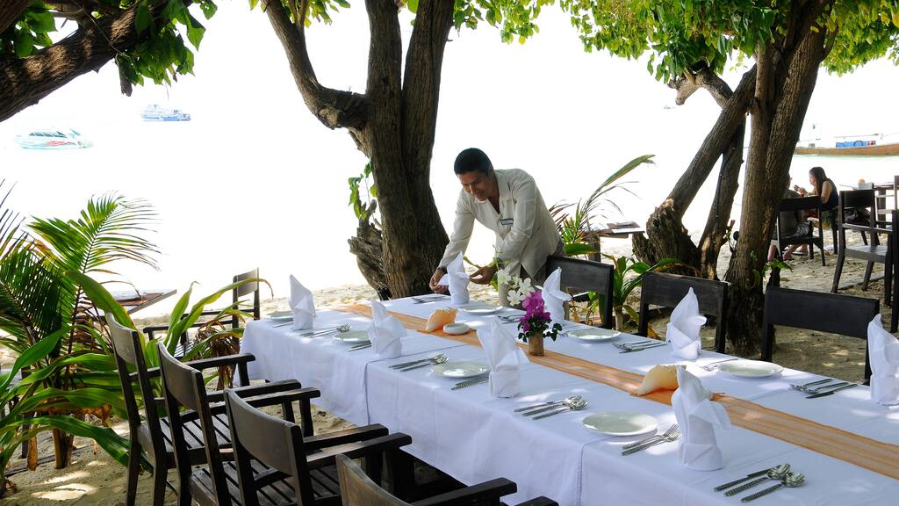TAI ROM PRAO RESTAURANT