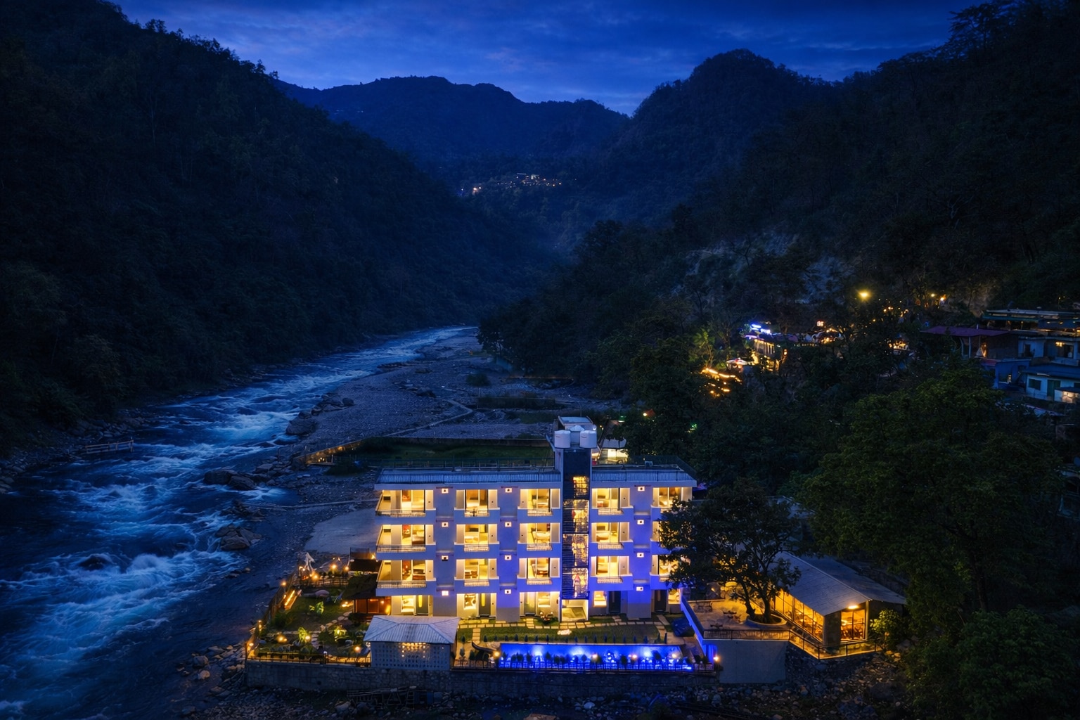 Tripli Hotels Sukritham 𝗕𝗢𝗢𝗞 Rishikesh Resort