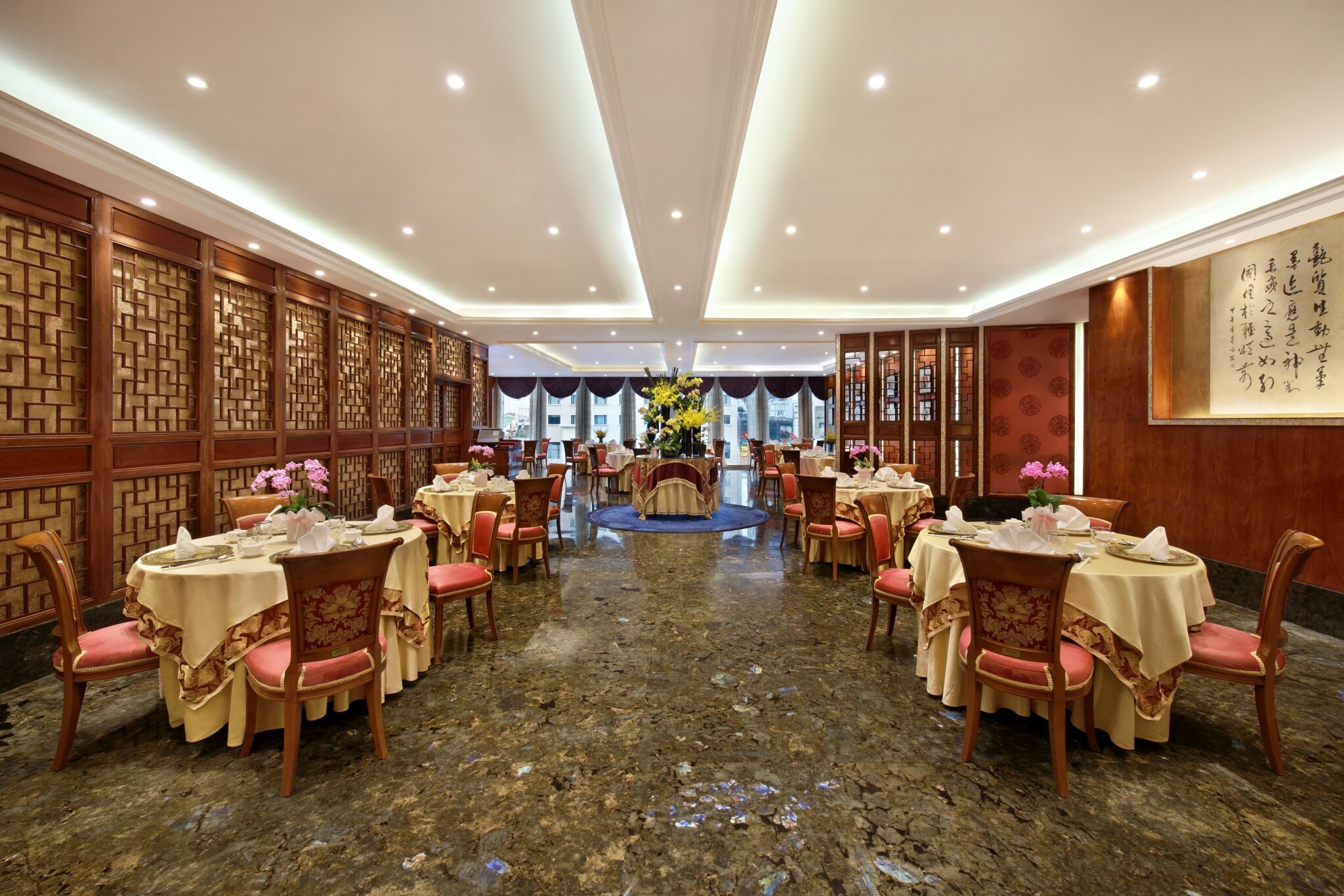 Long Trieu