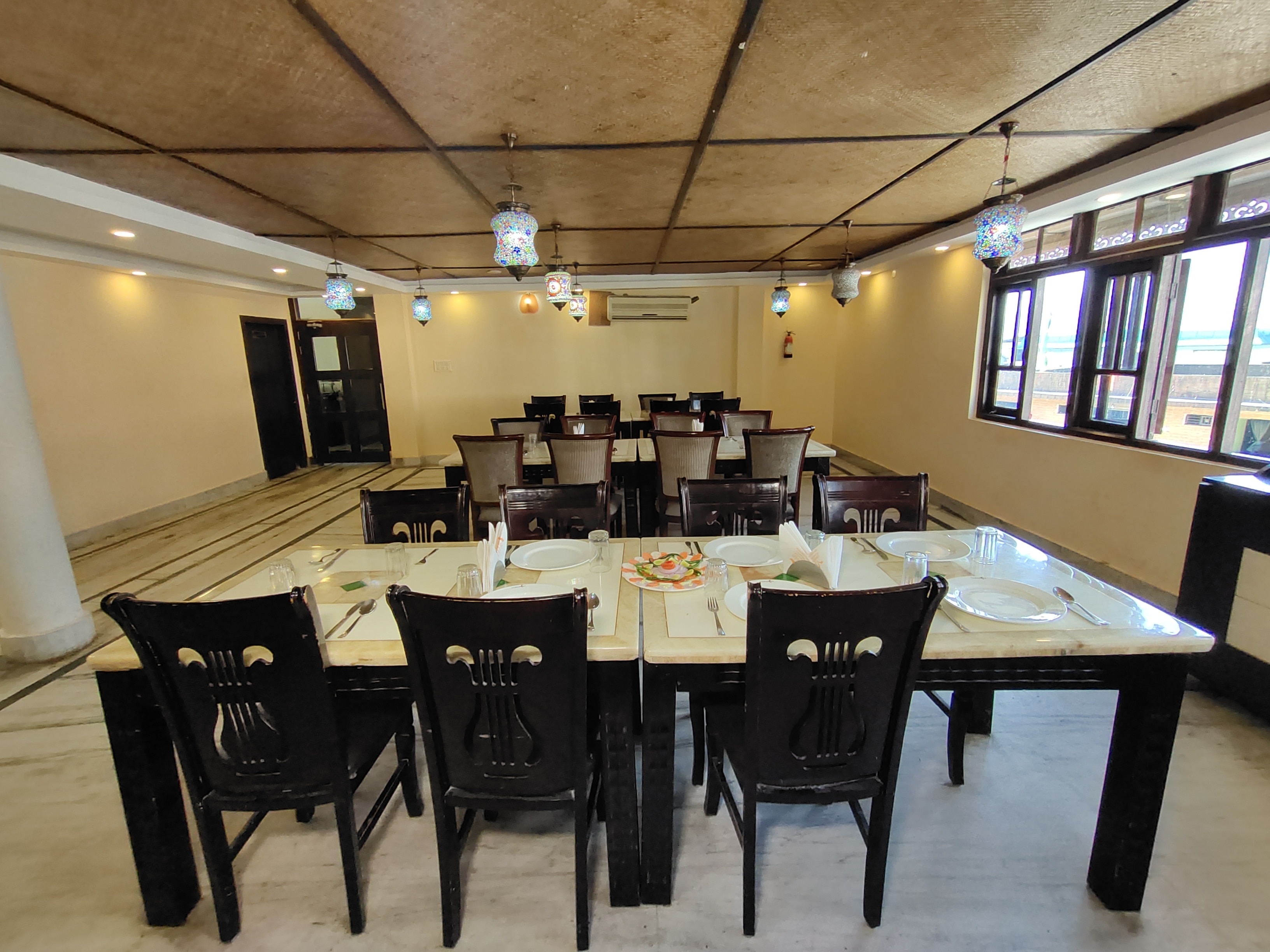 Jain's Curry Leaf