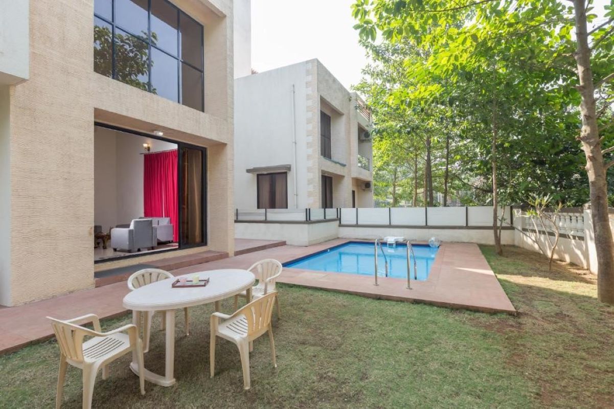 StayVista | Greenwoods Six 5 BHK Villa - Tap to explore photos