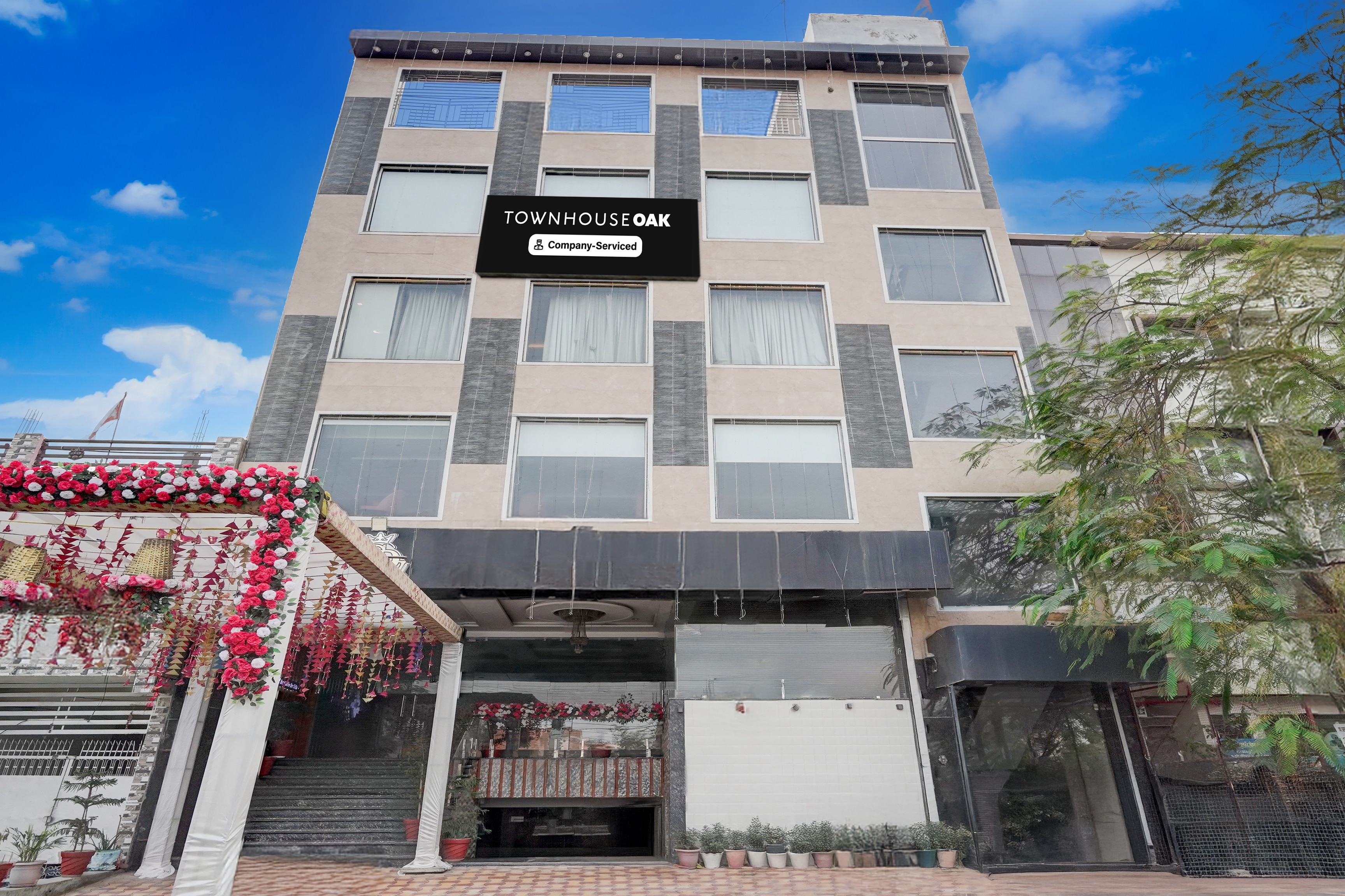 Townhouse Oak CSJMU Kanpur Formerly Shree Dev Villa-Restaurant
