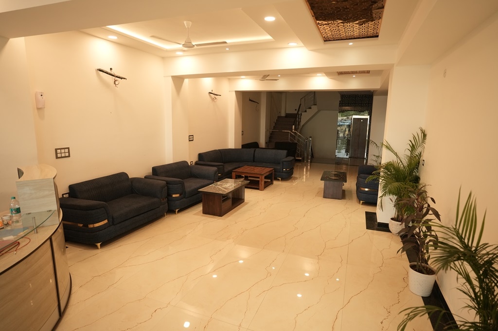 Hotel Giriraj