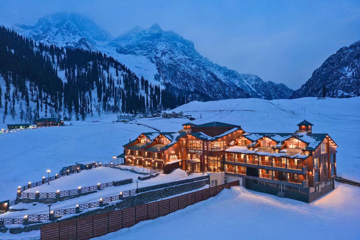 Four Points by Sheraton Sonamarg Resort 𝗕𝗢𝗢𝗞 Sonmarg Hotel