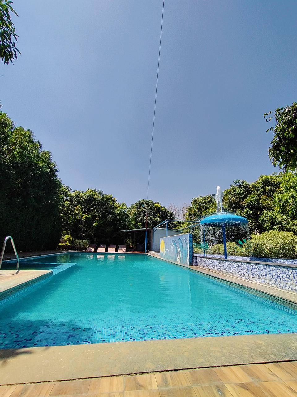 Seven Corbett Resort Restaurent