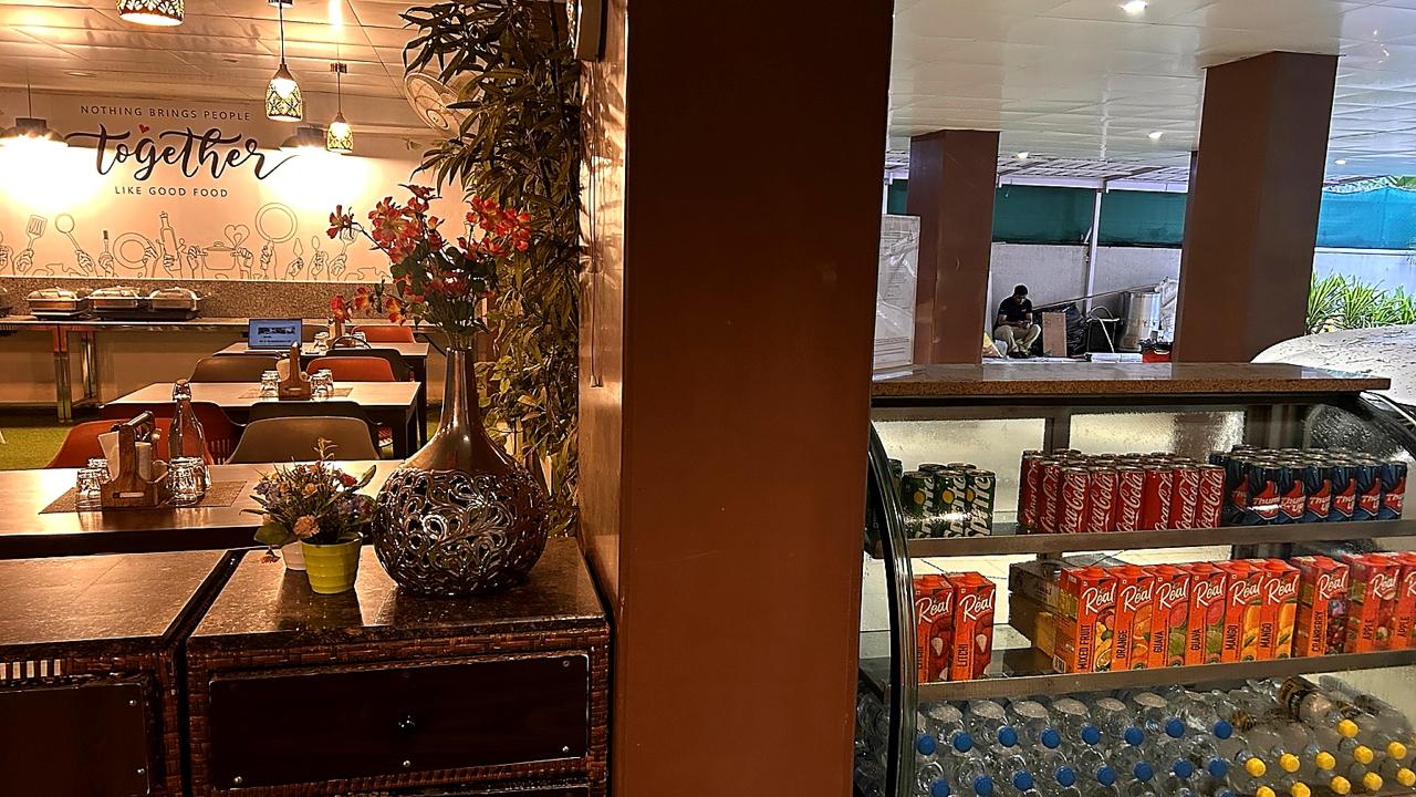 Cafe Basil
