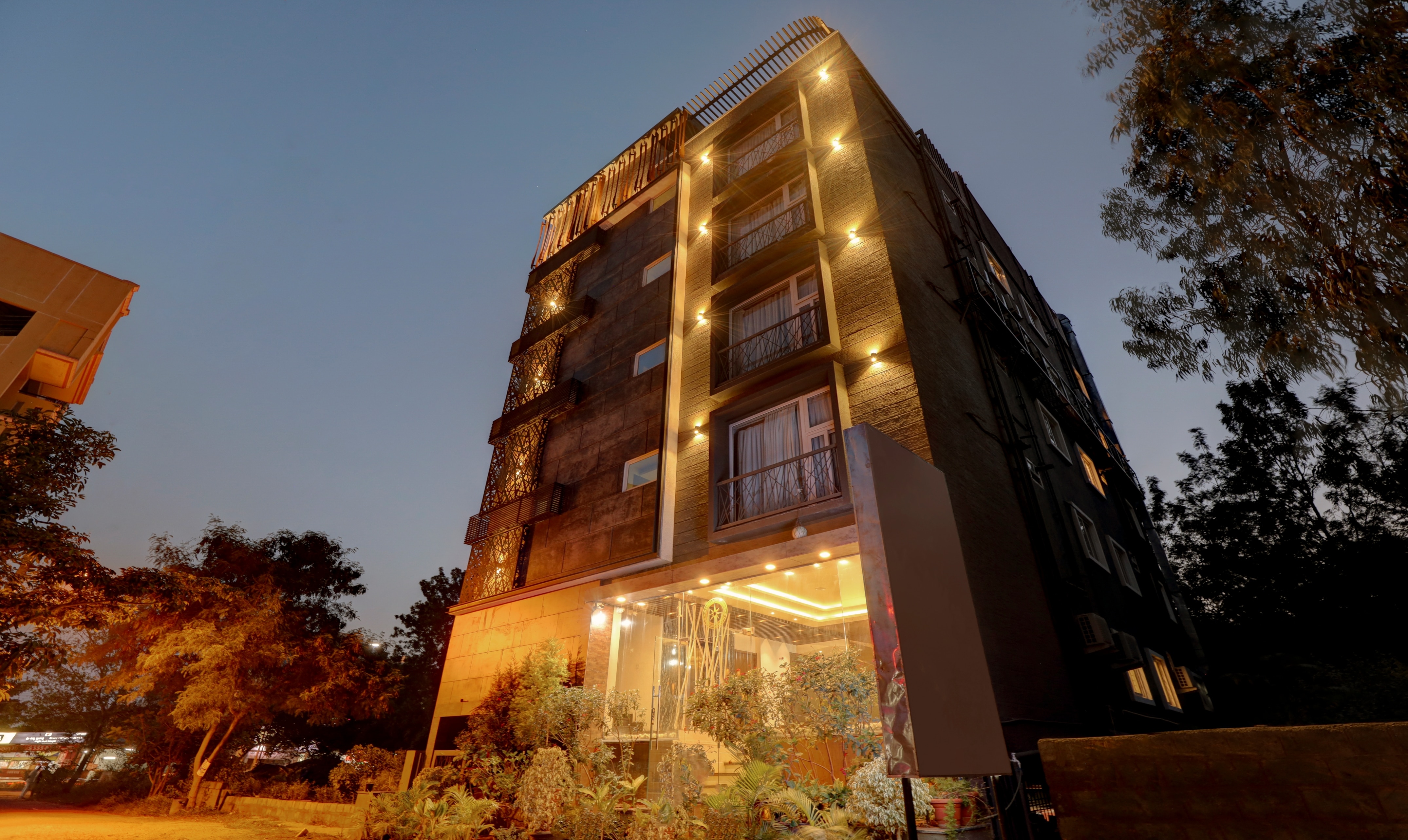 Treebo 7 Inn Treebo Seven Inn 饾棔饾棦饾棦饾棡 Tirupati Hotel