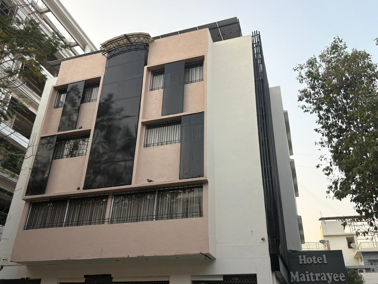 Maitrayee Hotel