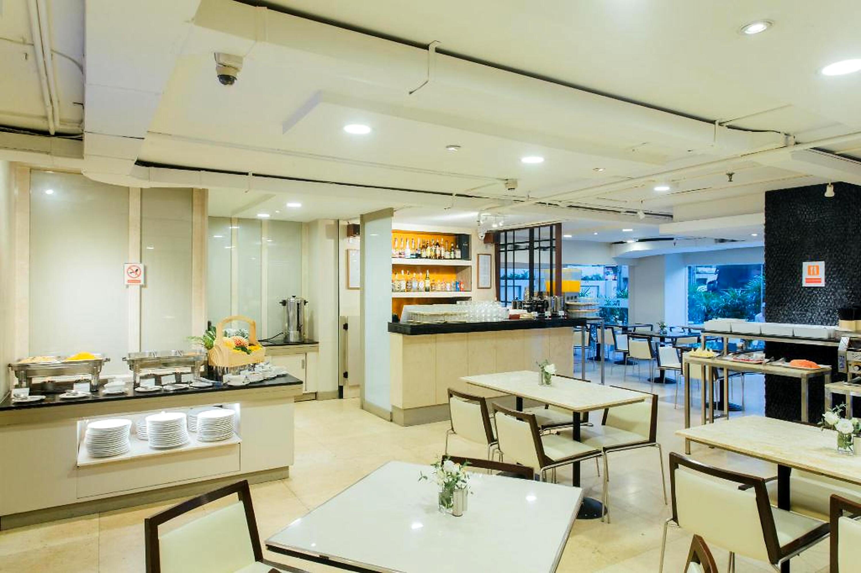 Seasons Siam Hotel