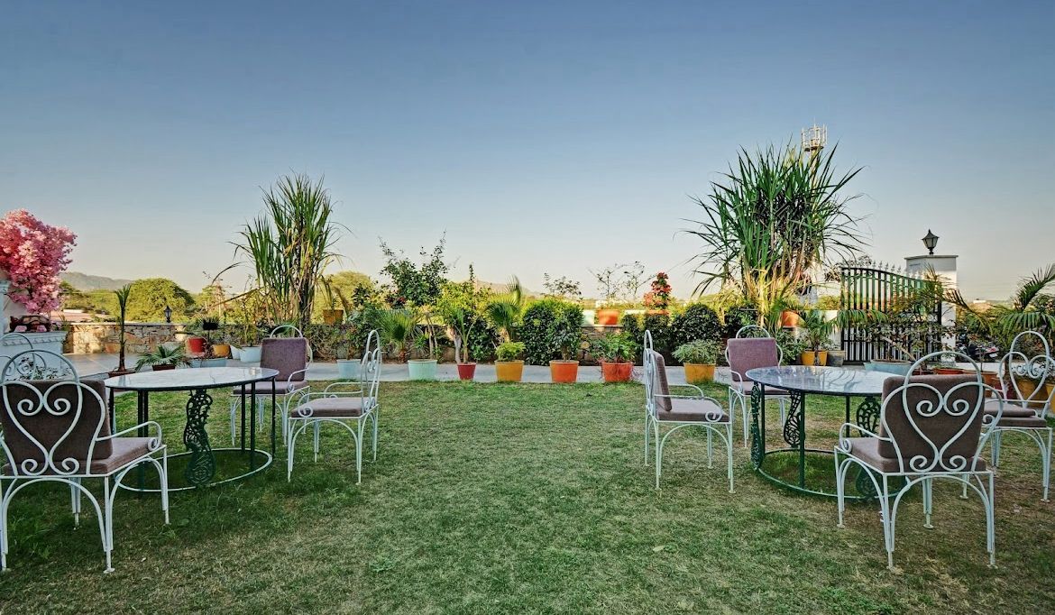 JHAROKHA ROOFTOP & COURTYARD