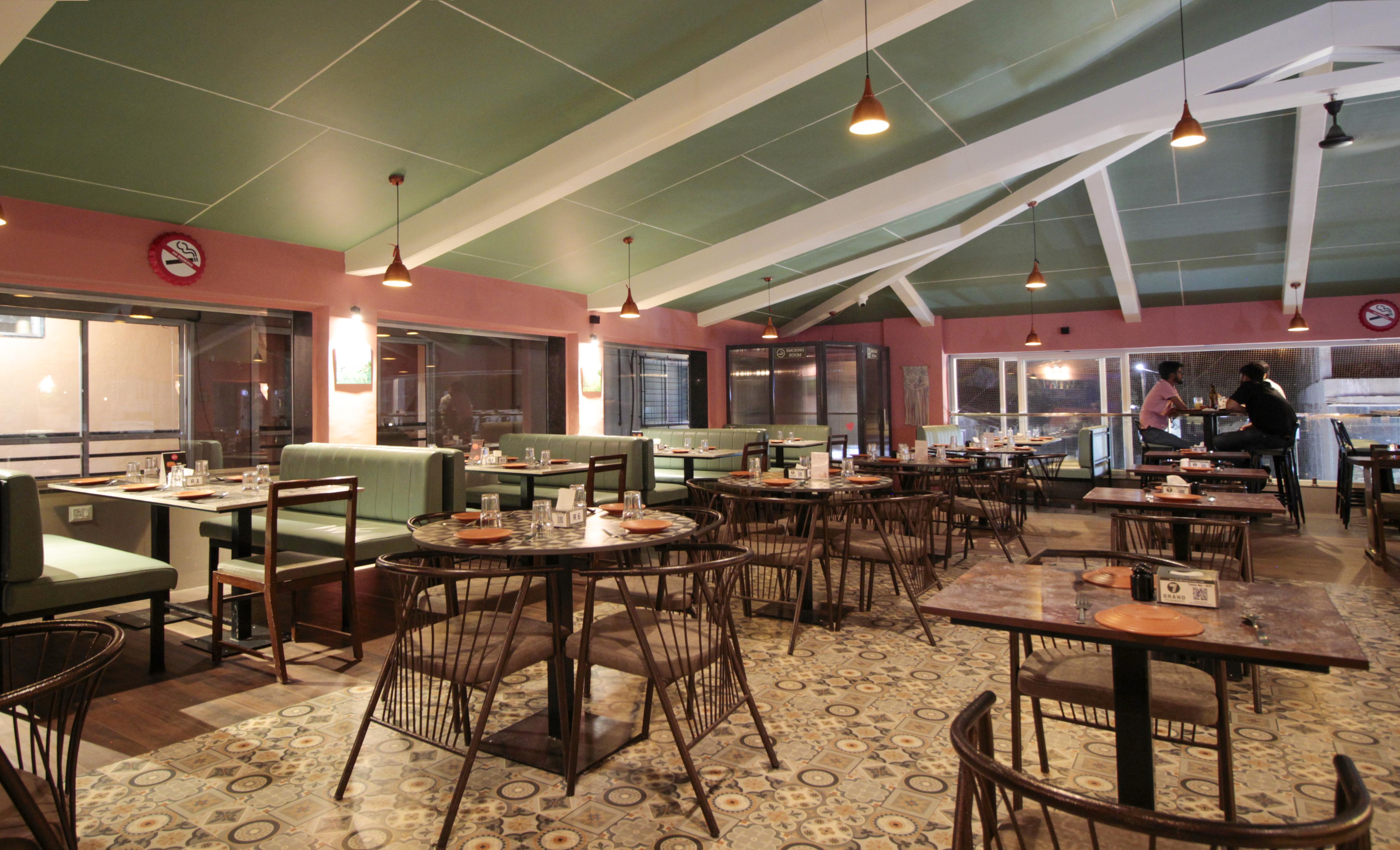 7 Grand Resto n Lounge