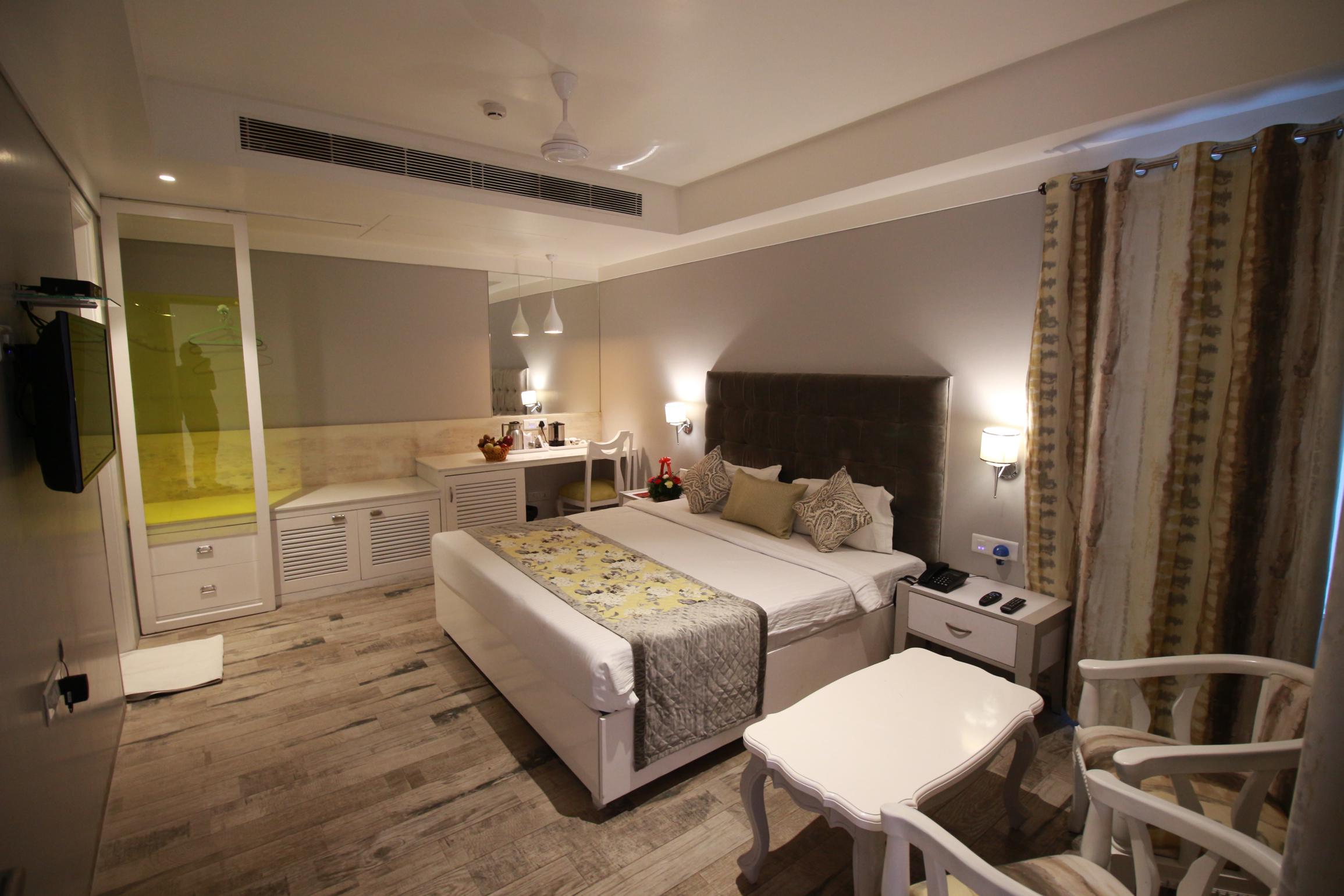 Hotel Oyster City Centre Sector 17 Chandigarh INR 876.0 OFF