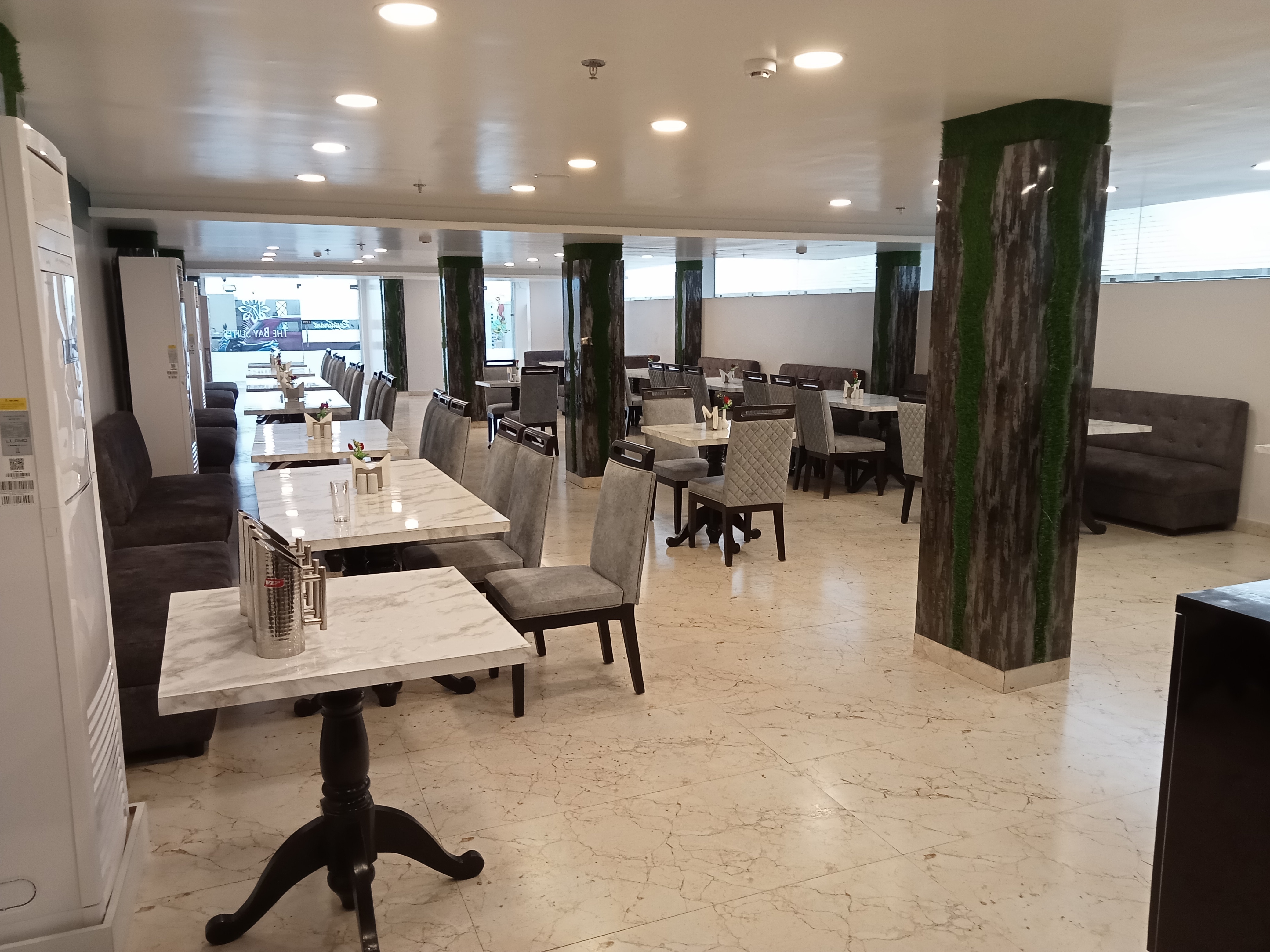 Bay Suites