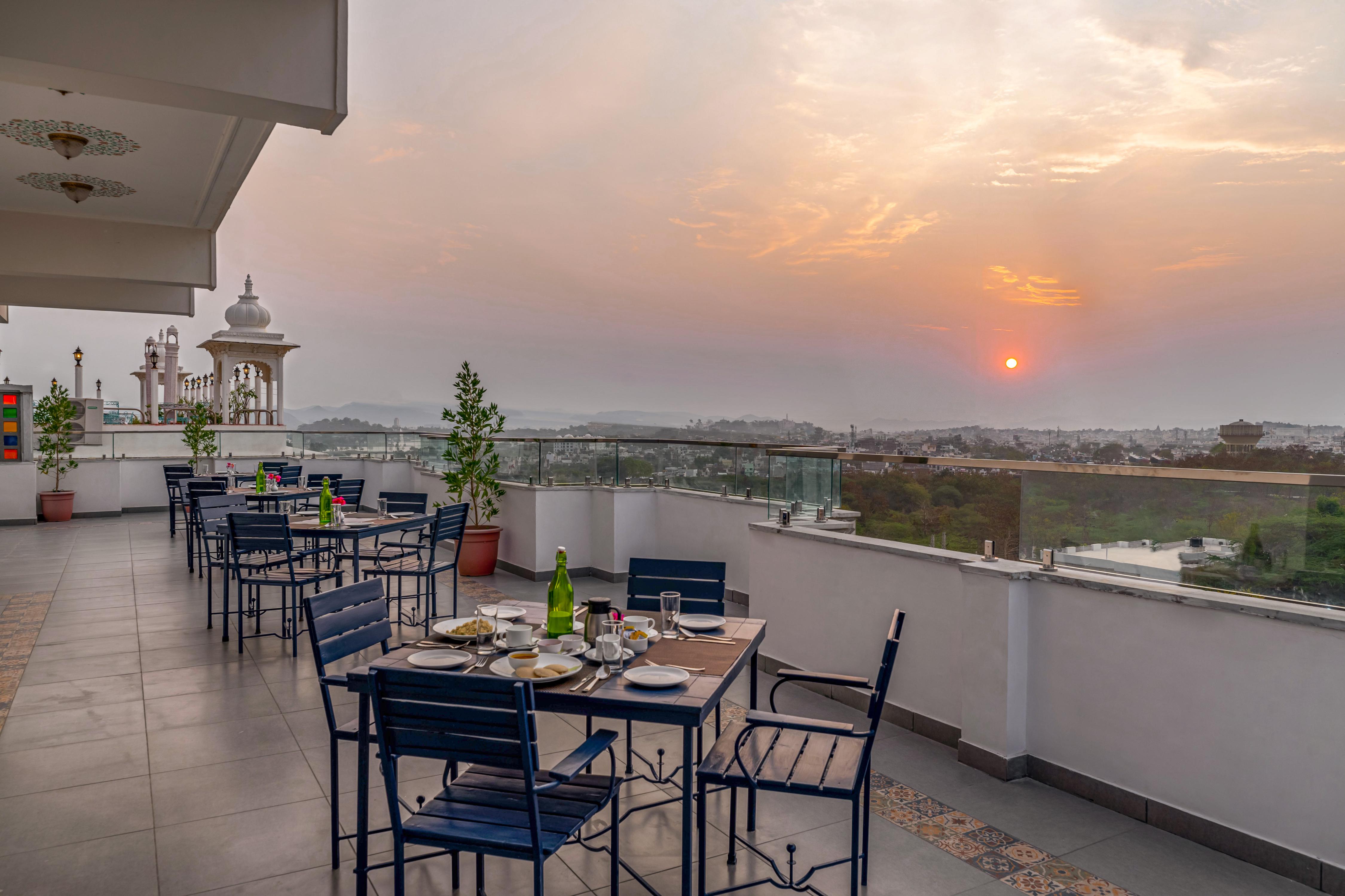 Maan Vilas Restaurant