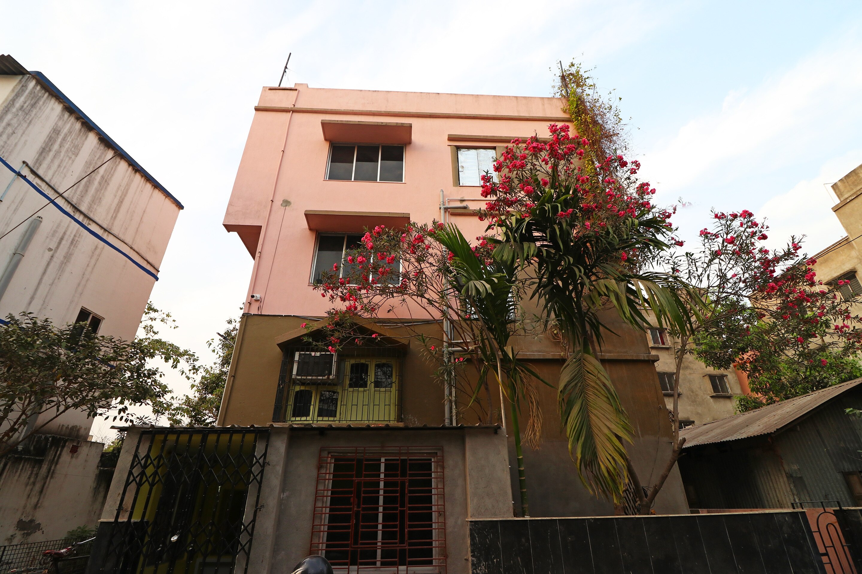 OYO Maa Tara Guest House Near - Restaurant