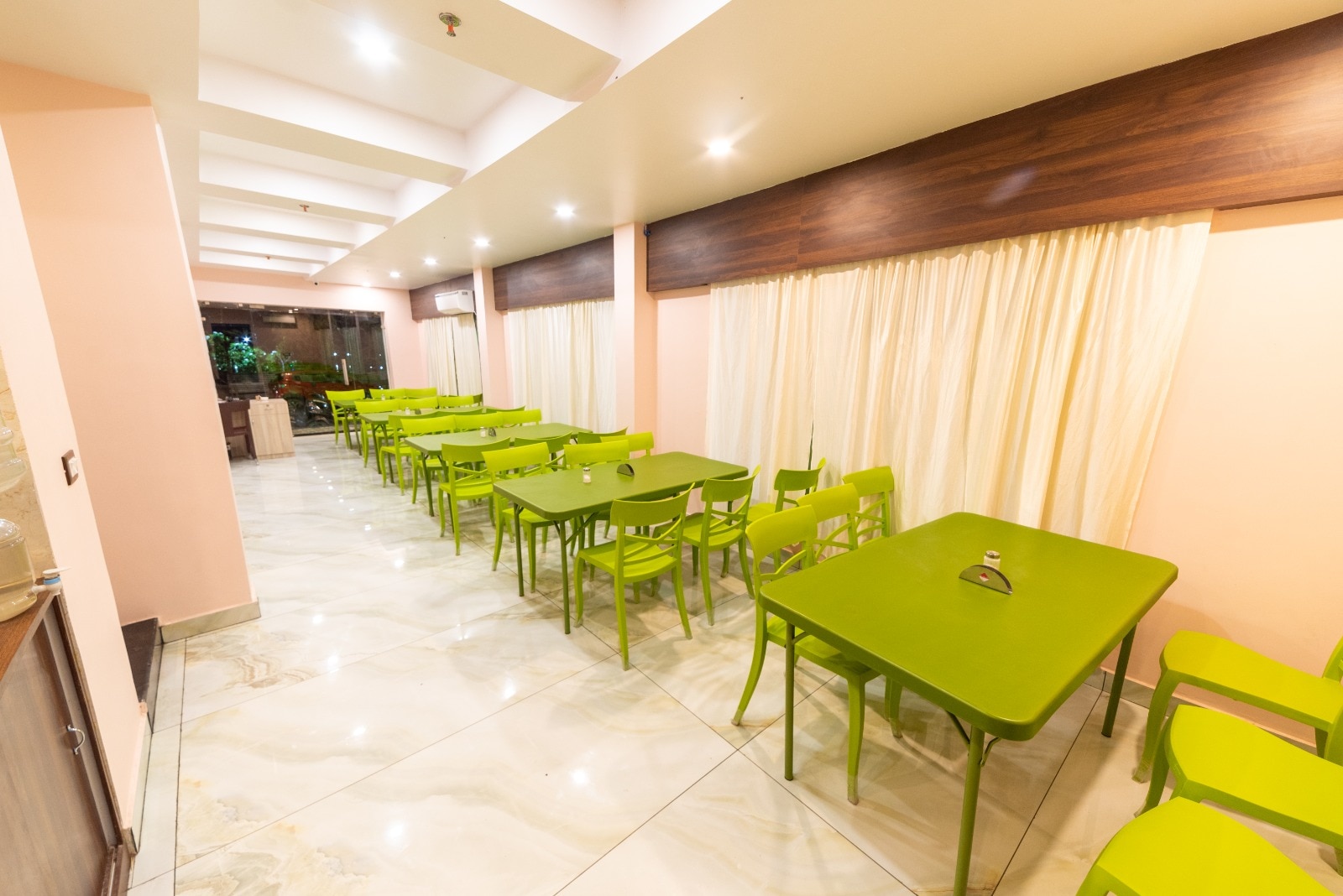 Signature Restaurant