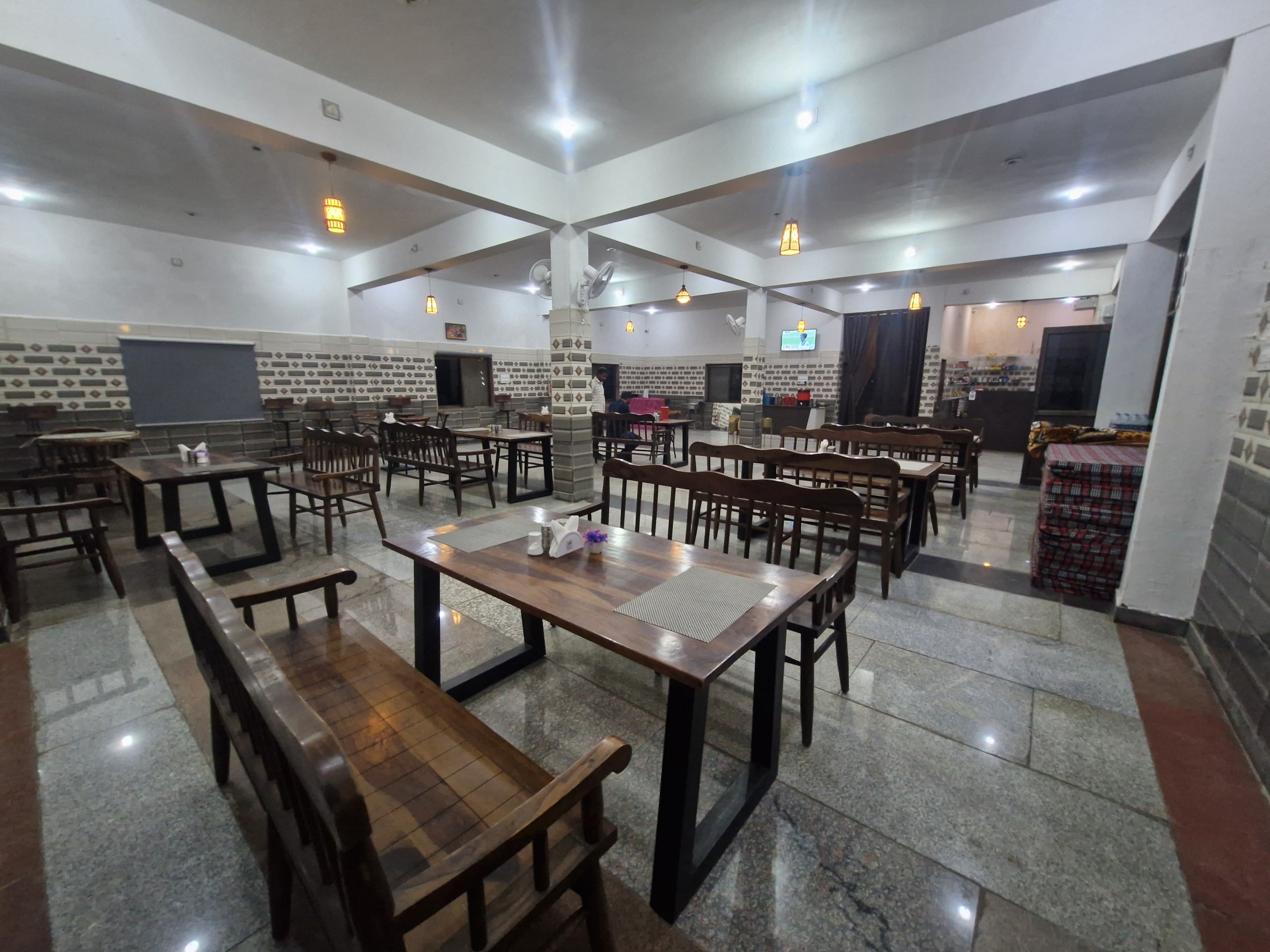li pali restaurant & hotel