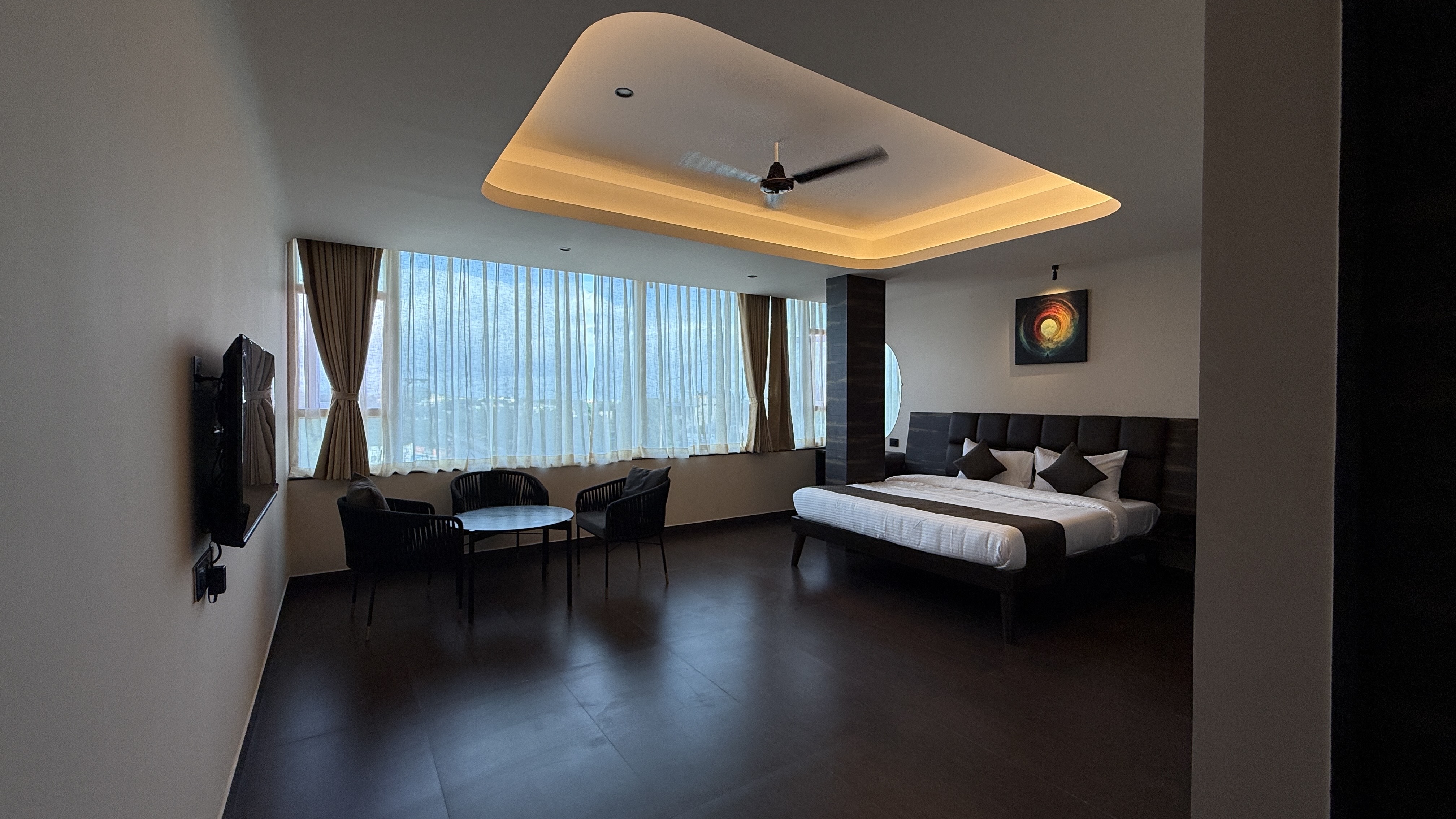 Pixel Hotel and Lodging 𝗕𝗢𝗢𝗞 Hubli Hotel