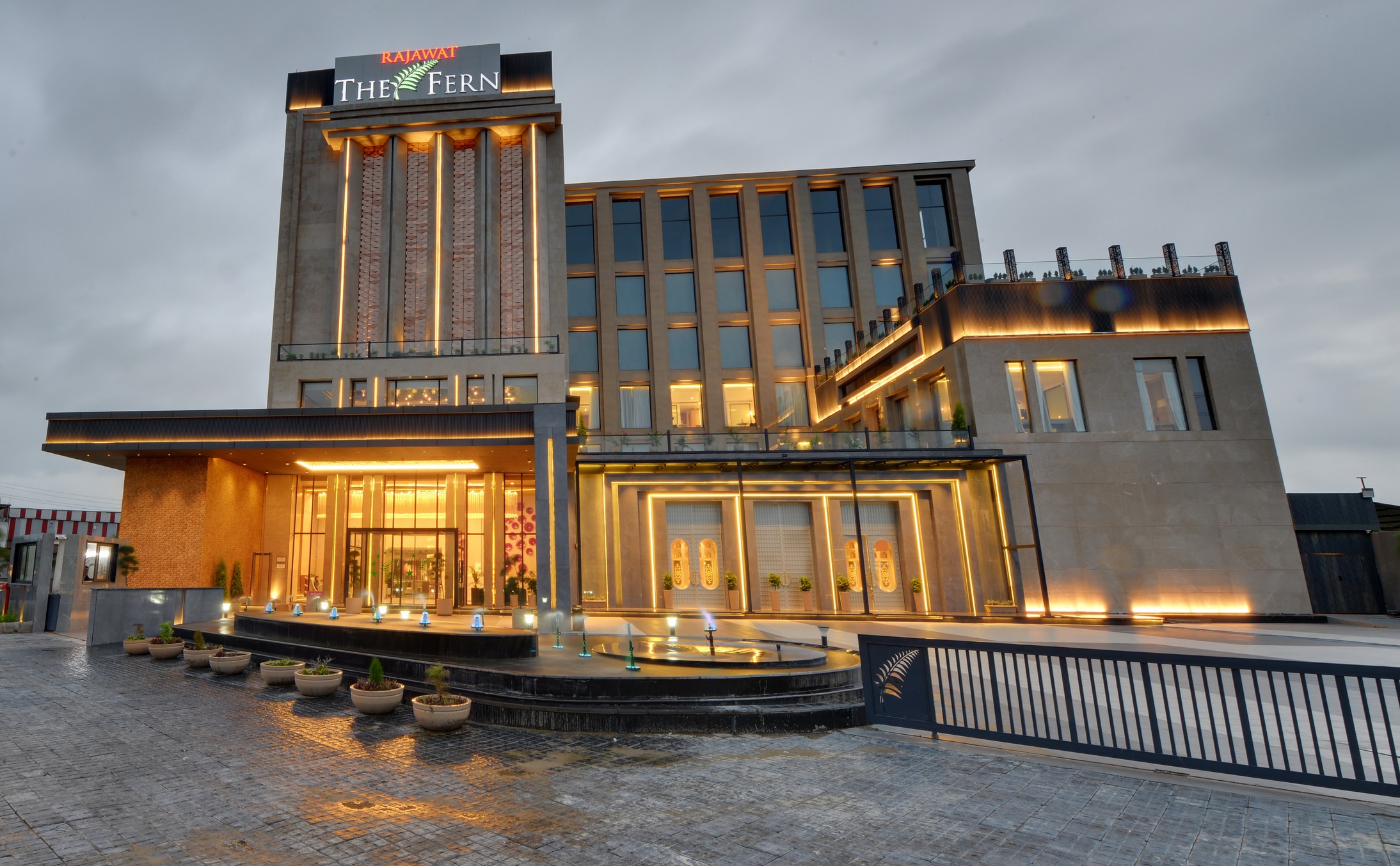 Rajawat The Fern - An Ecotel Hotel, Kanpur 𝗕𝗢𝗢𝗞 Kanpur Hotel