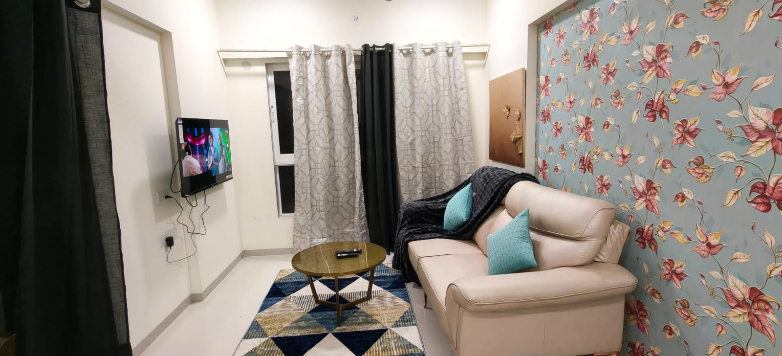 Ivy Signature 2BHK Walk to Metro Andheri West 𝗕𝗢𝗢𝗞 Mumbai Apartment