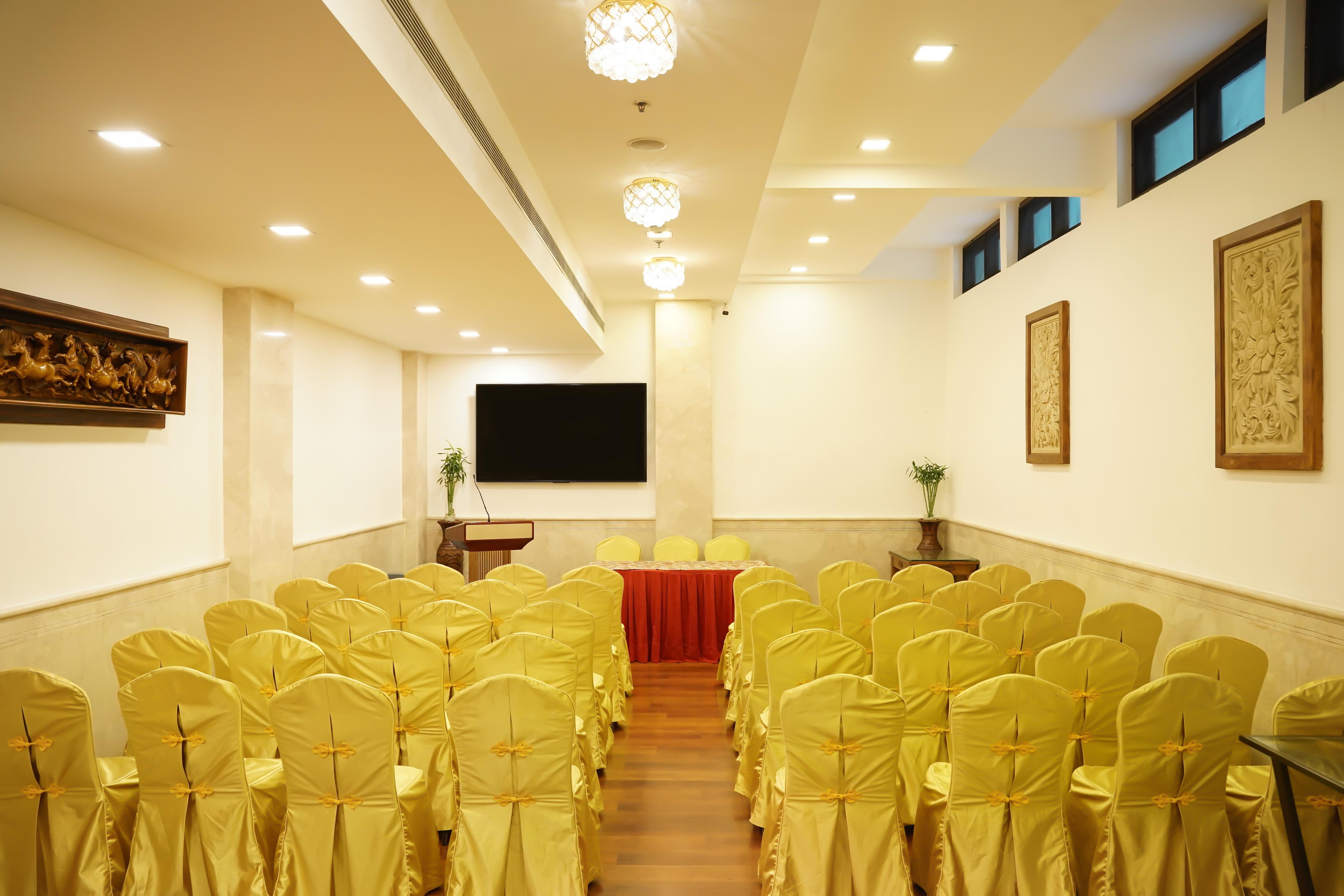 YAAZH Restaurant