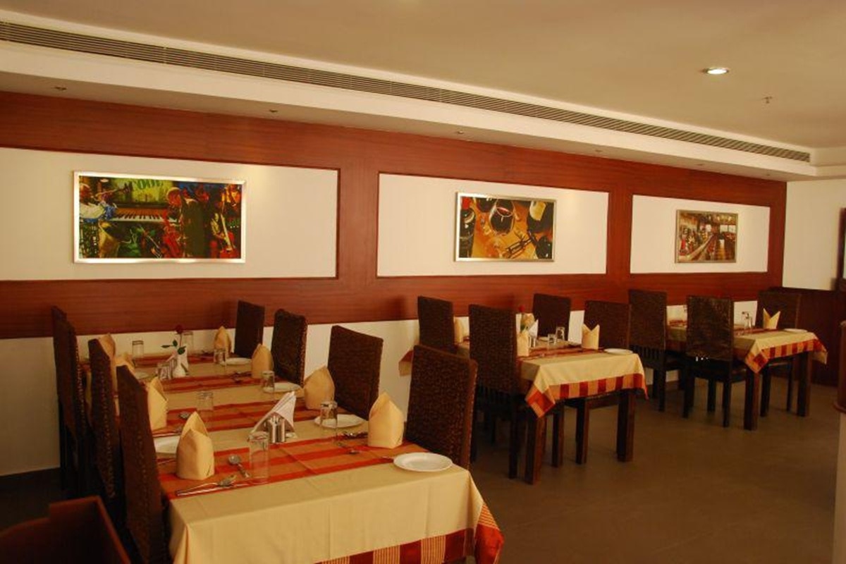 MANIMALAYAR FAMILY RESTAURANT