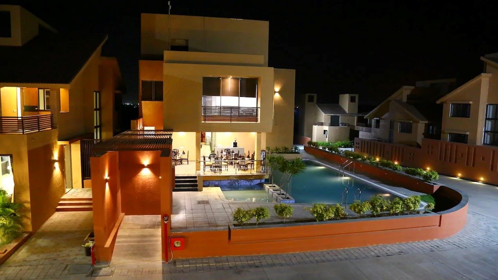 Palette The Royal Castle Resort Rajkot-Restaurant
