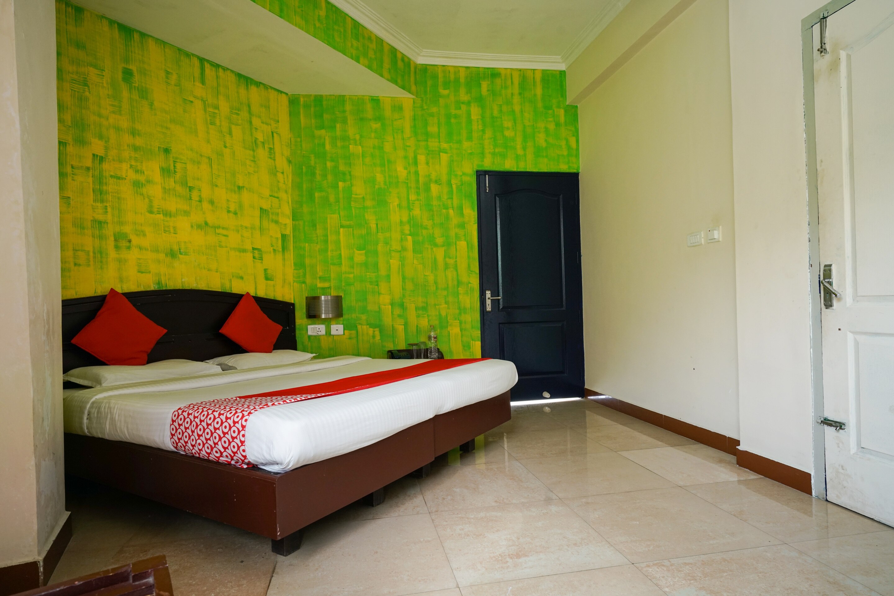 OYO 23226 Pranav Seasons Munnar INR 584 OFF   5  1  9  4   Hotel