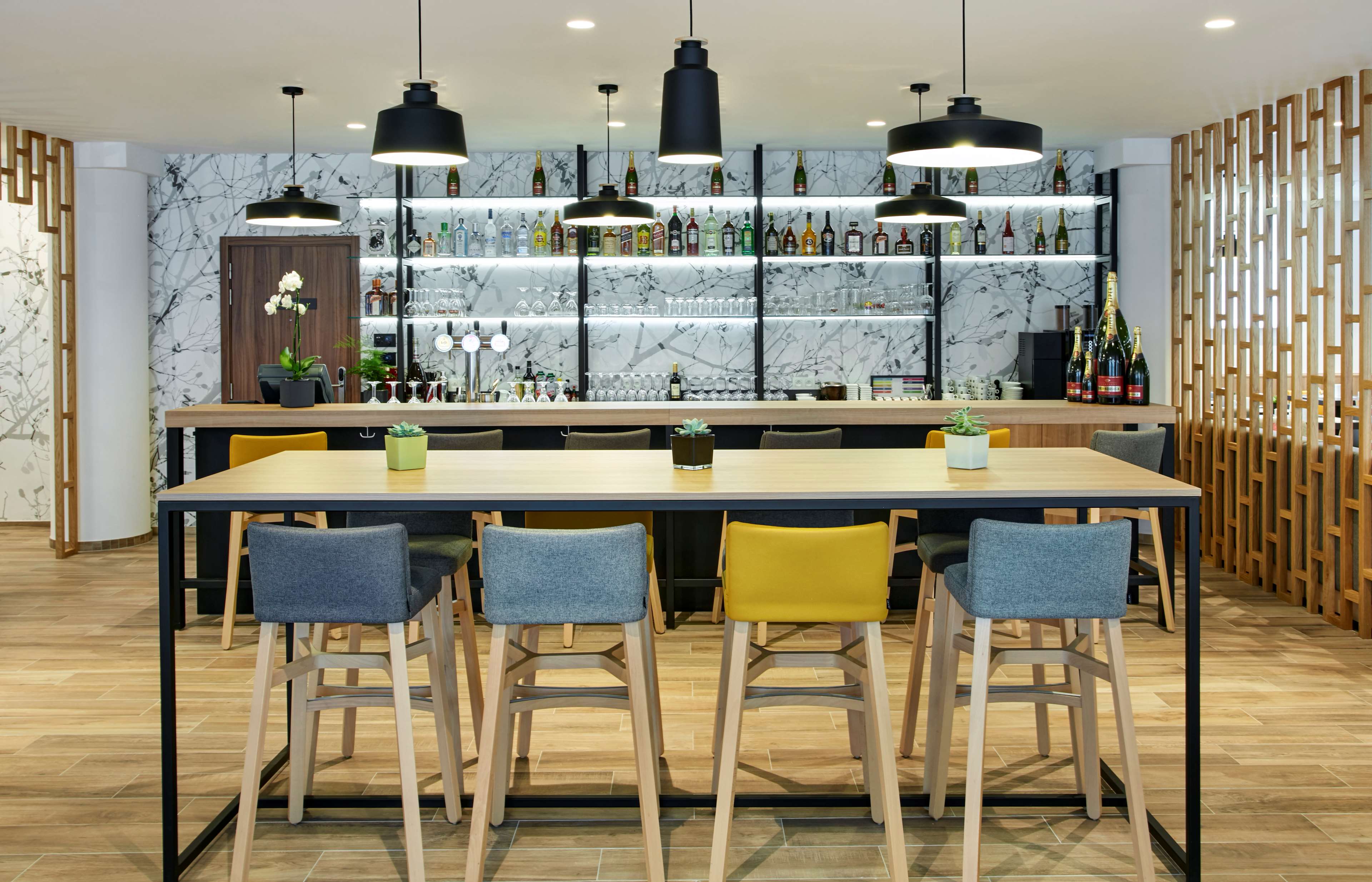 The Garden Grill & Bar