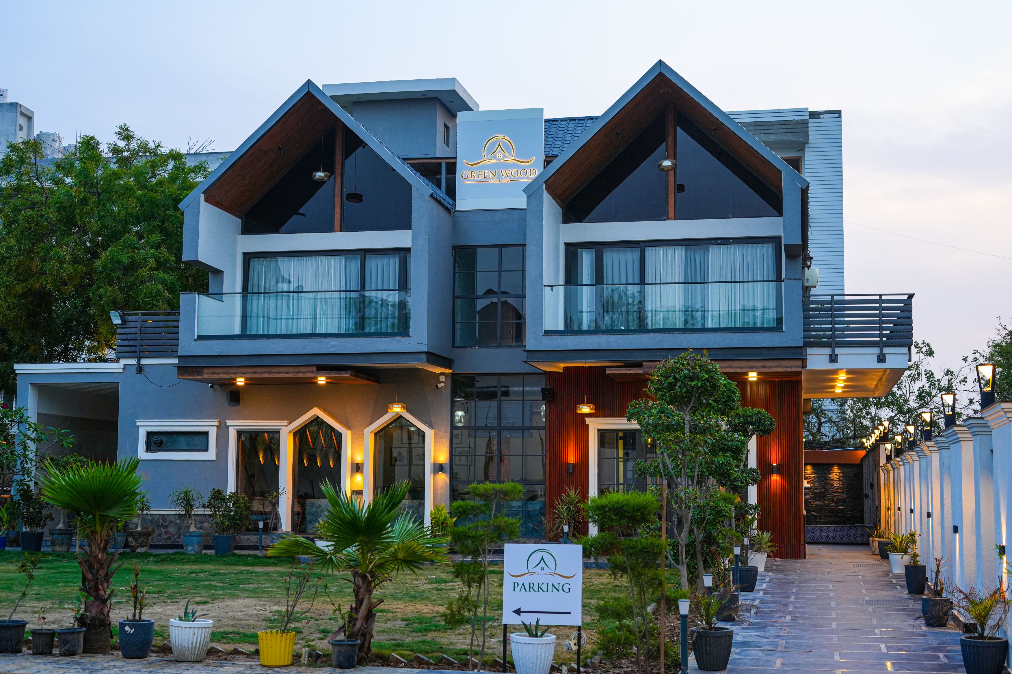 Rooms of Green wood Villas Vasant Kunj - Resort in Delhi