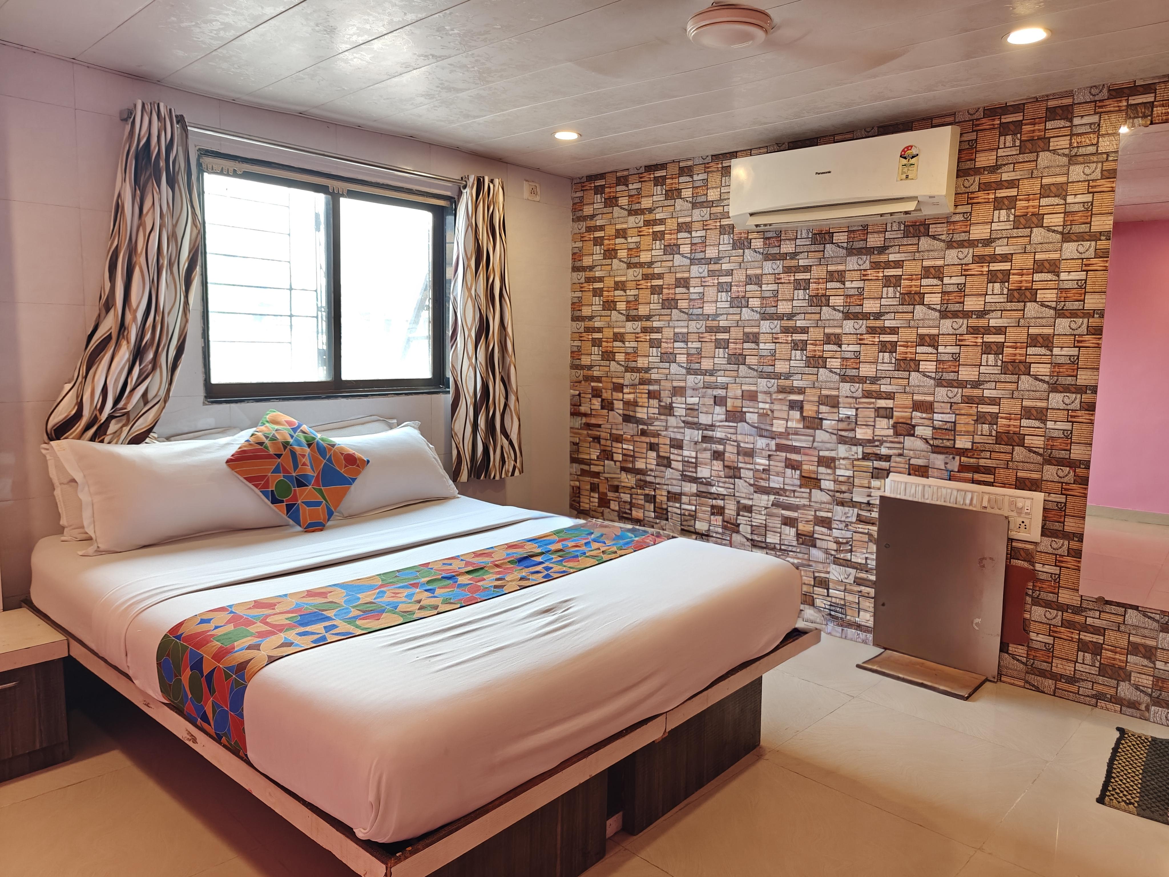 Hotel Havana 𝗕𝗢𝗢𝗞 Mumbai Hotel