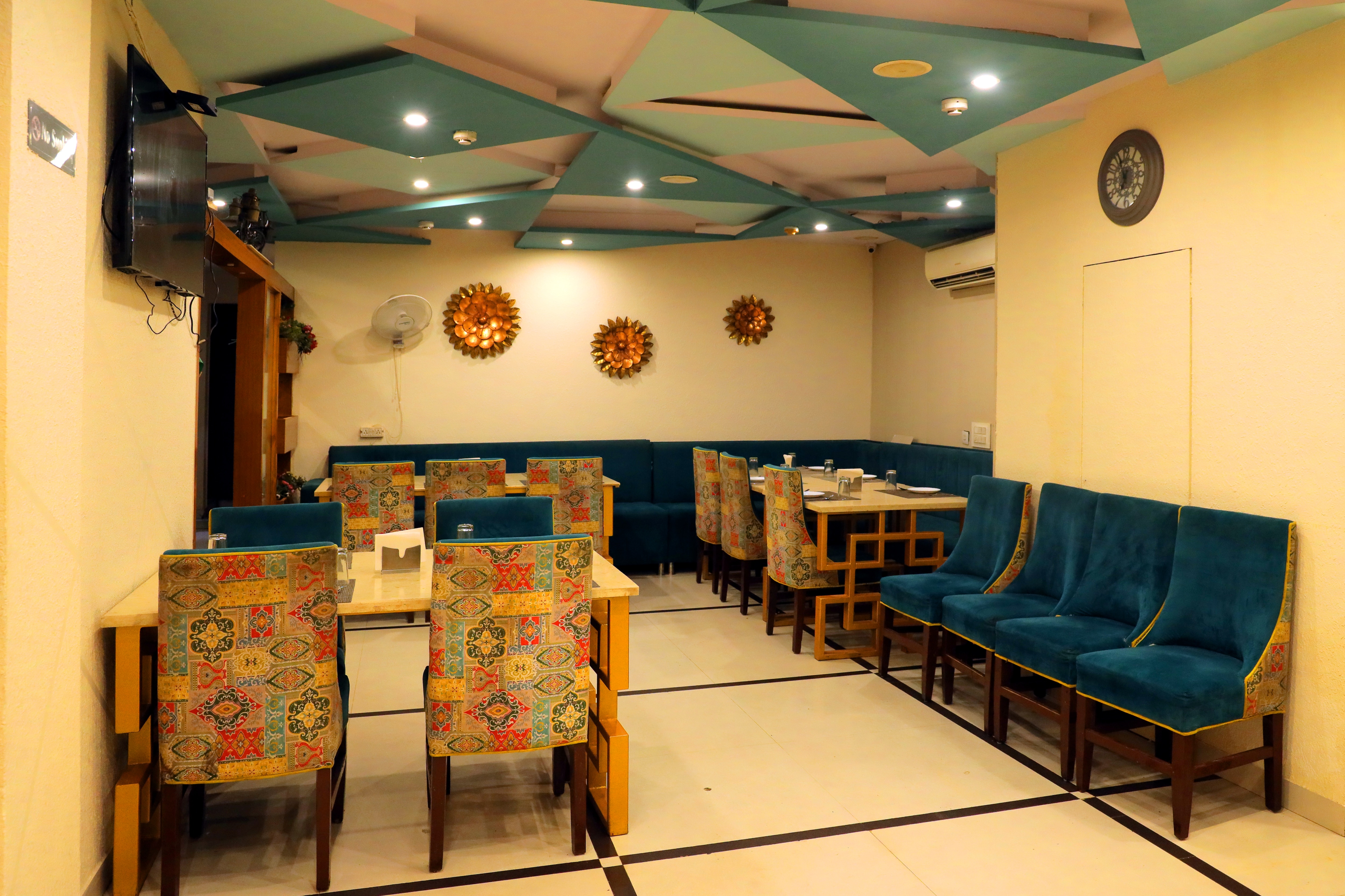 SMART INN