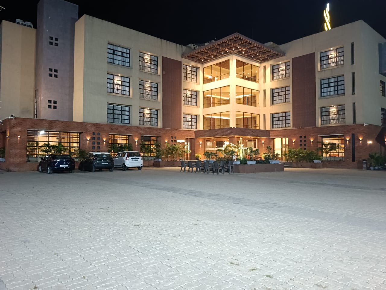 PRAMUKH RESTAURANT